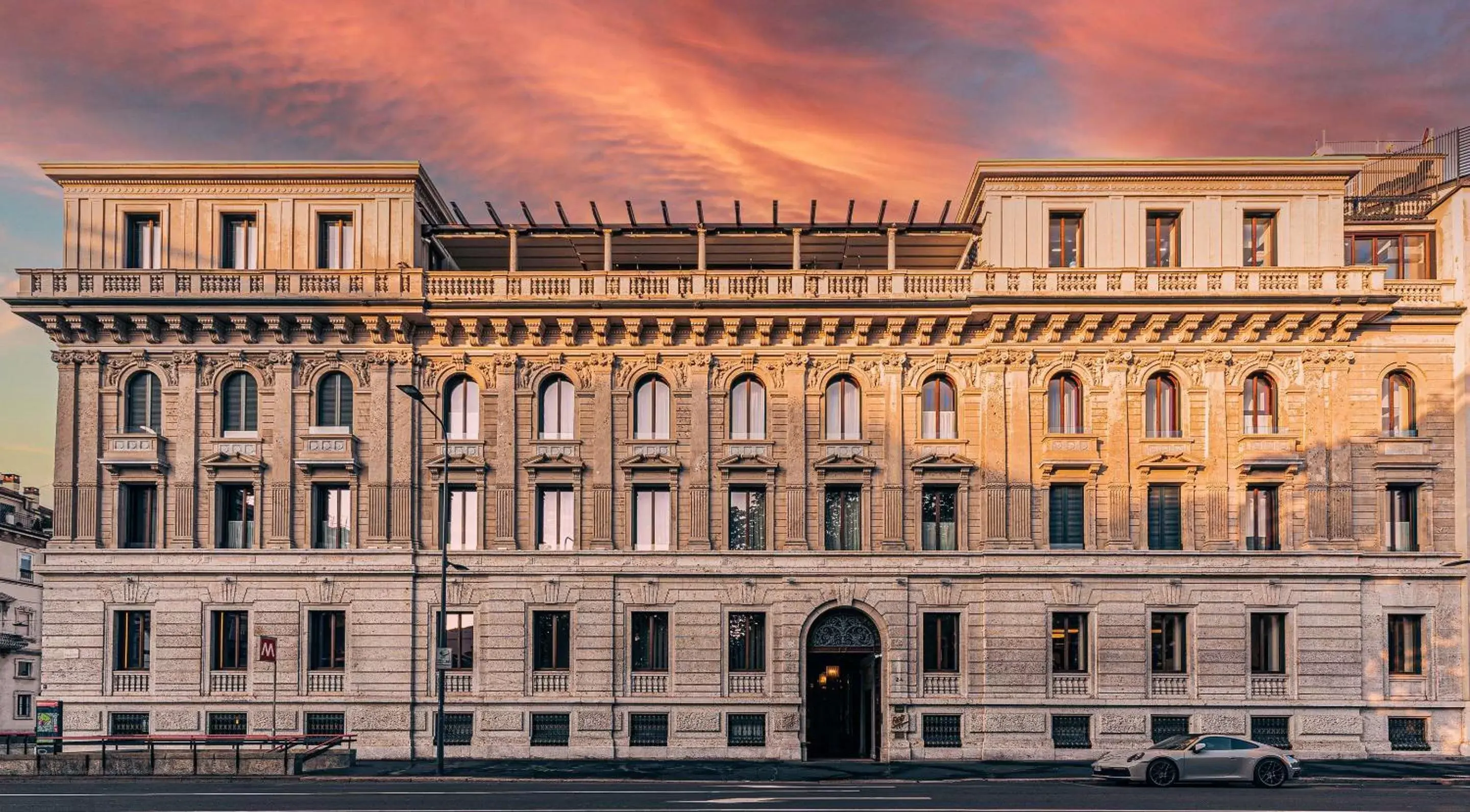 Property Building in Casa Cipriani Milano