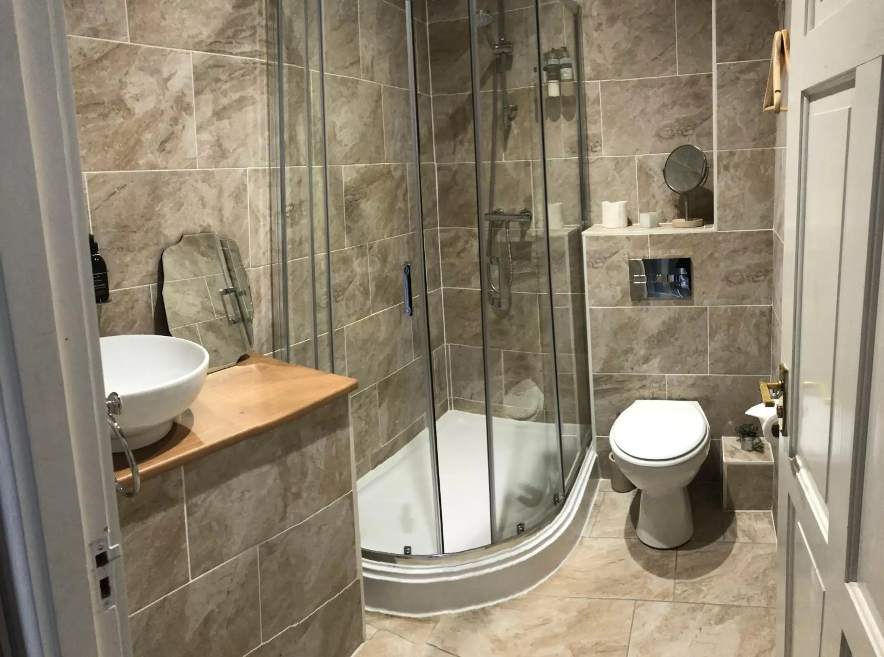 Bathroom in Oswald House