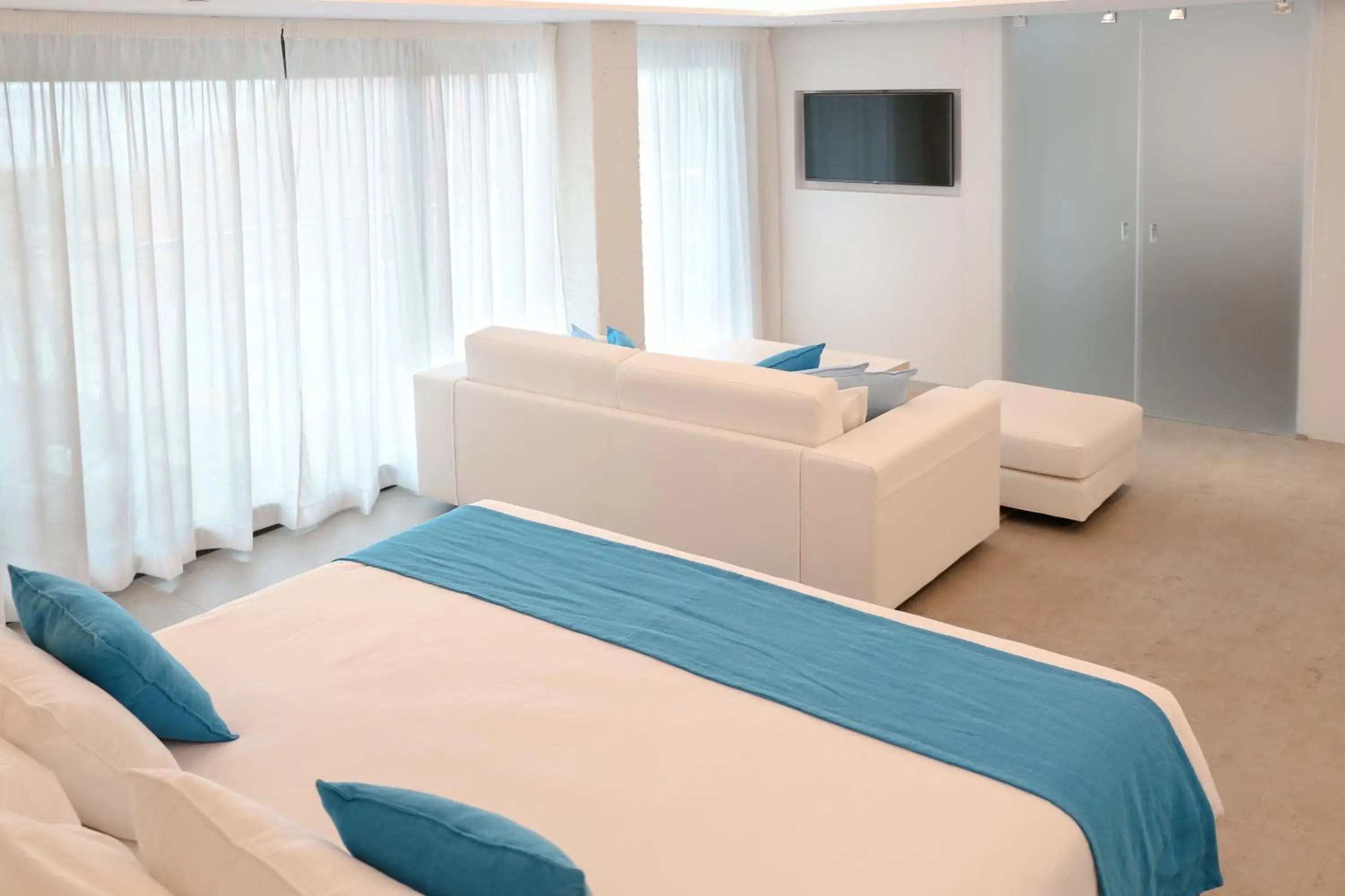 Photo of the whole room, Bed in Hotel Kaktus Playa