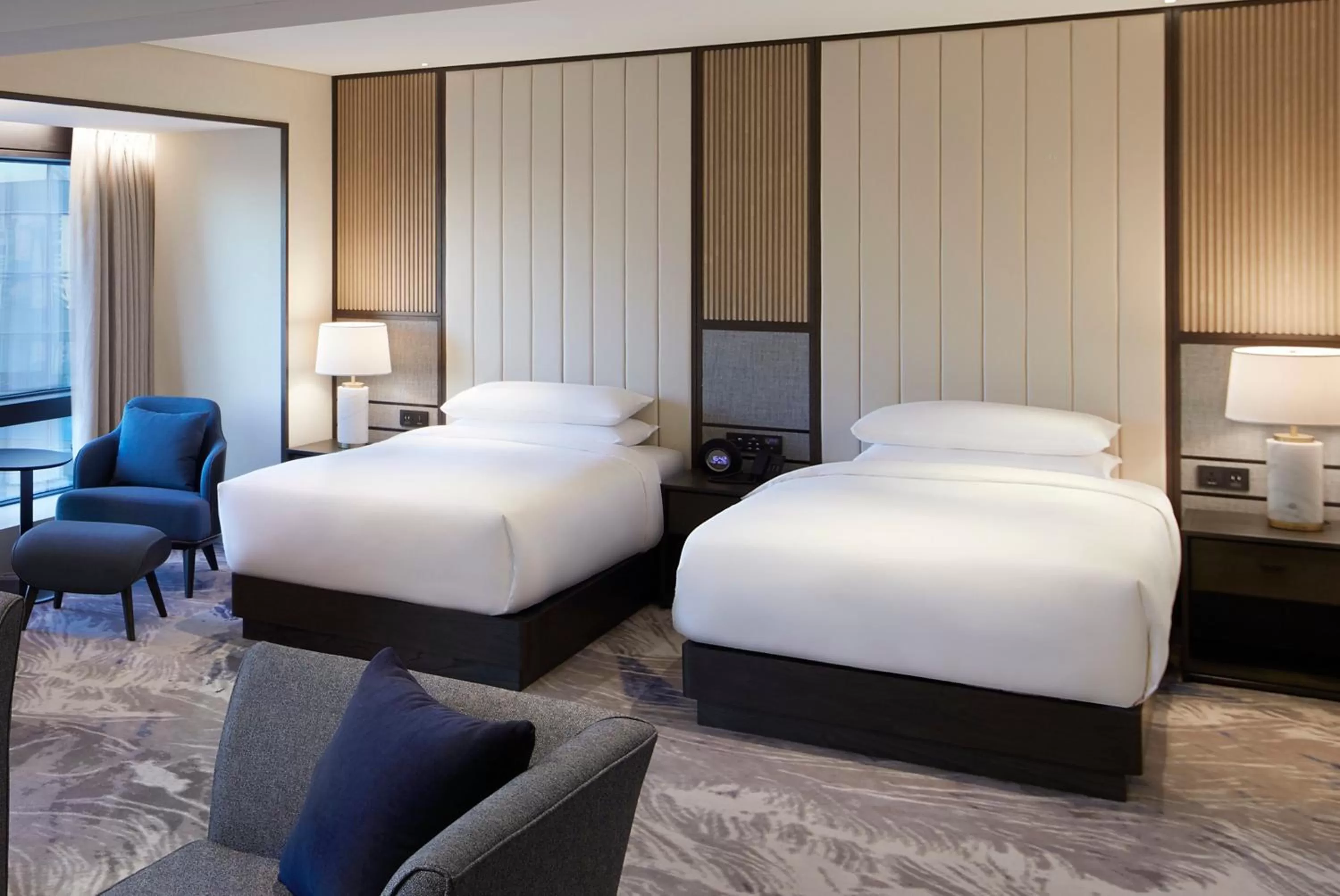 Photo of the whole room, Bed in Grand InterContinental Seoul Parnas by IHG