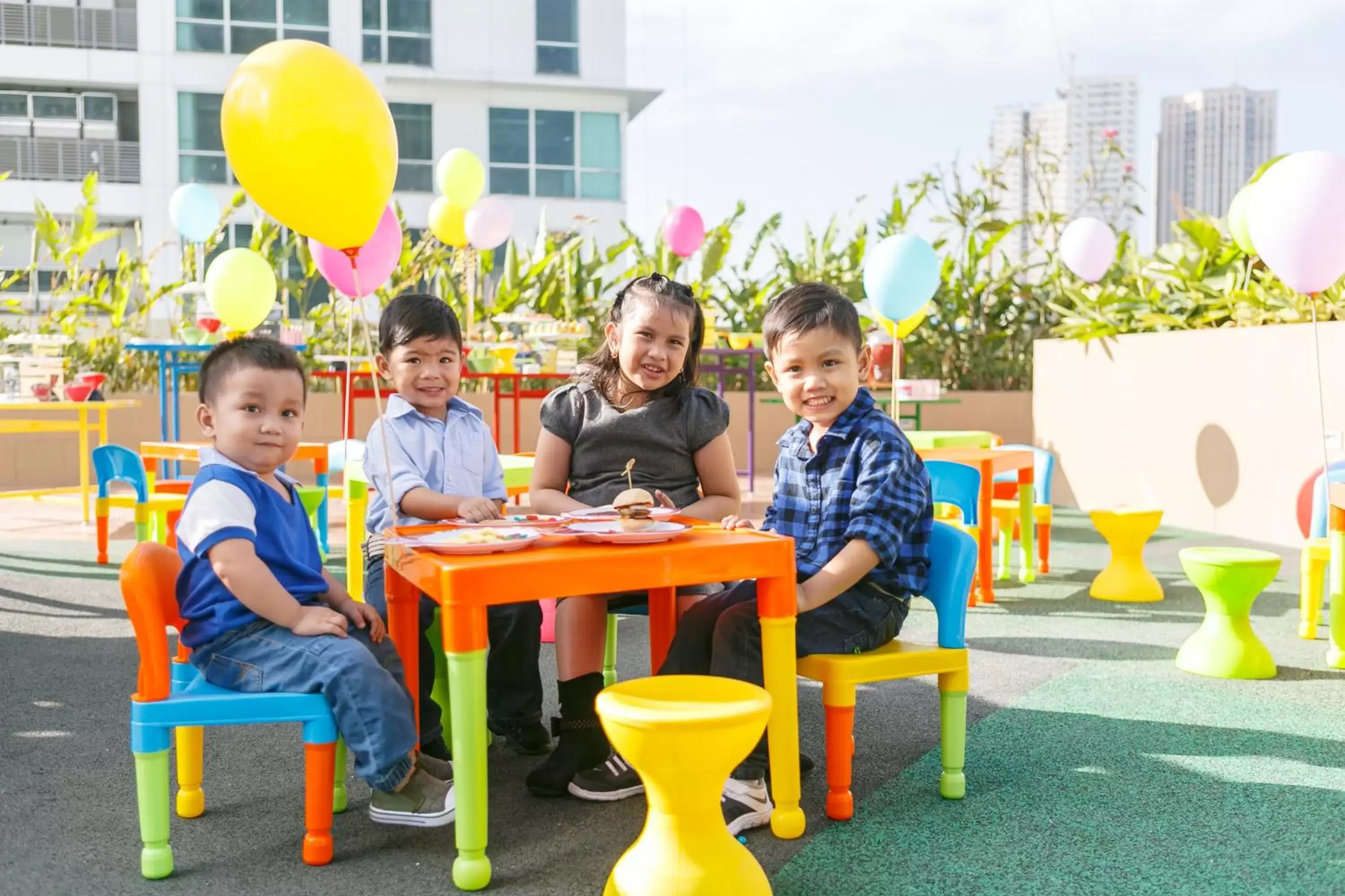 Garden, Children in Novotel Manila Araneta City Hotel