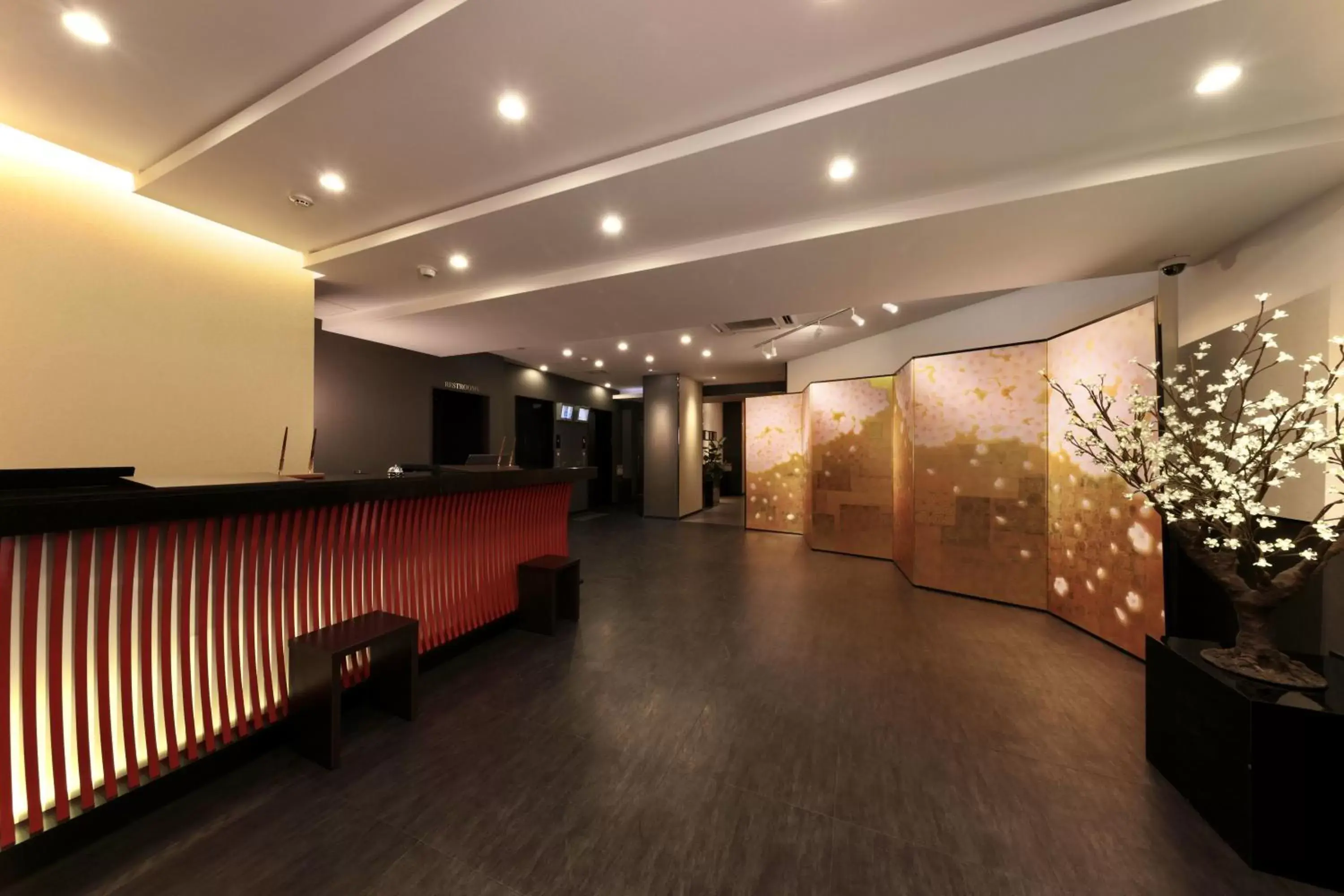 Facade/entrance, Lobby/Reception in Kuromon Crystal Hotel