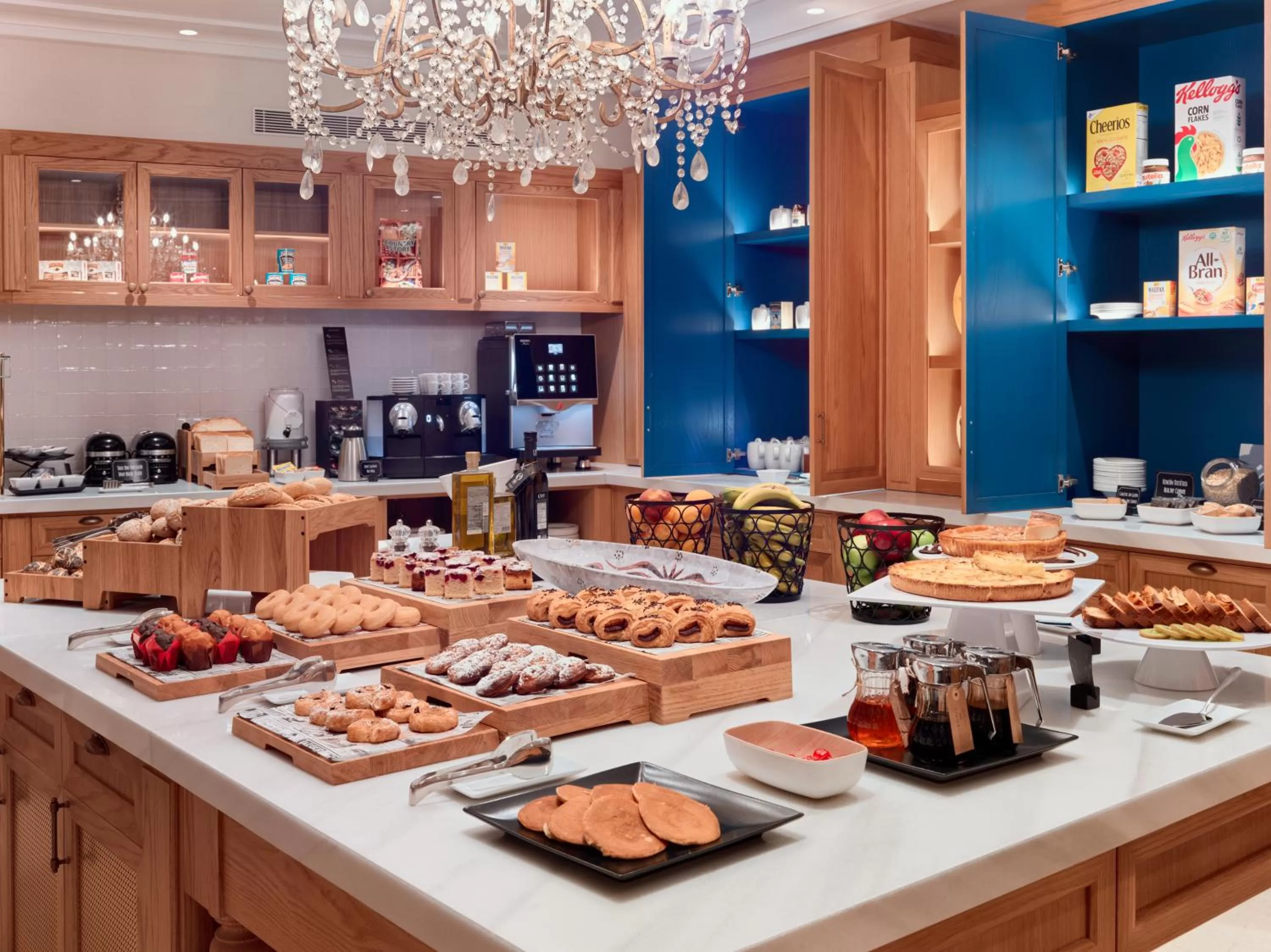 Buffet breakfast in H10 Casa de la Plata