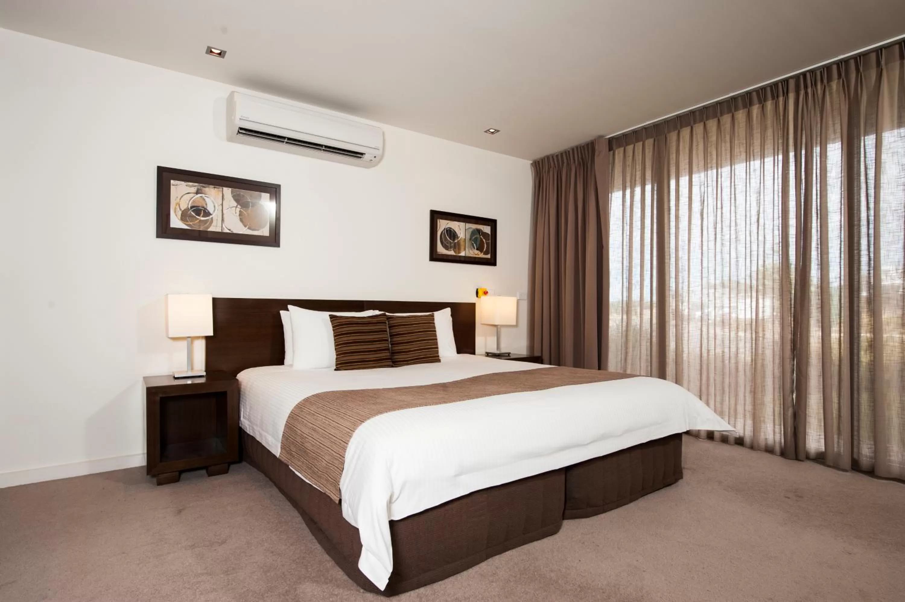 Bed in Wyndham Resort Torquay