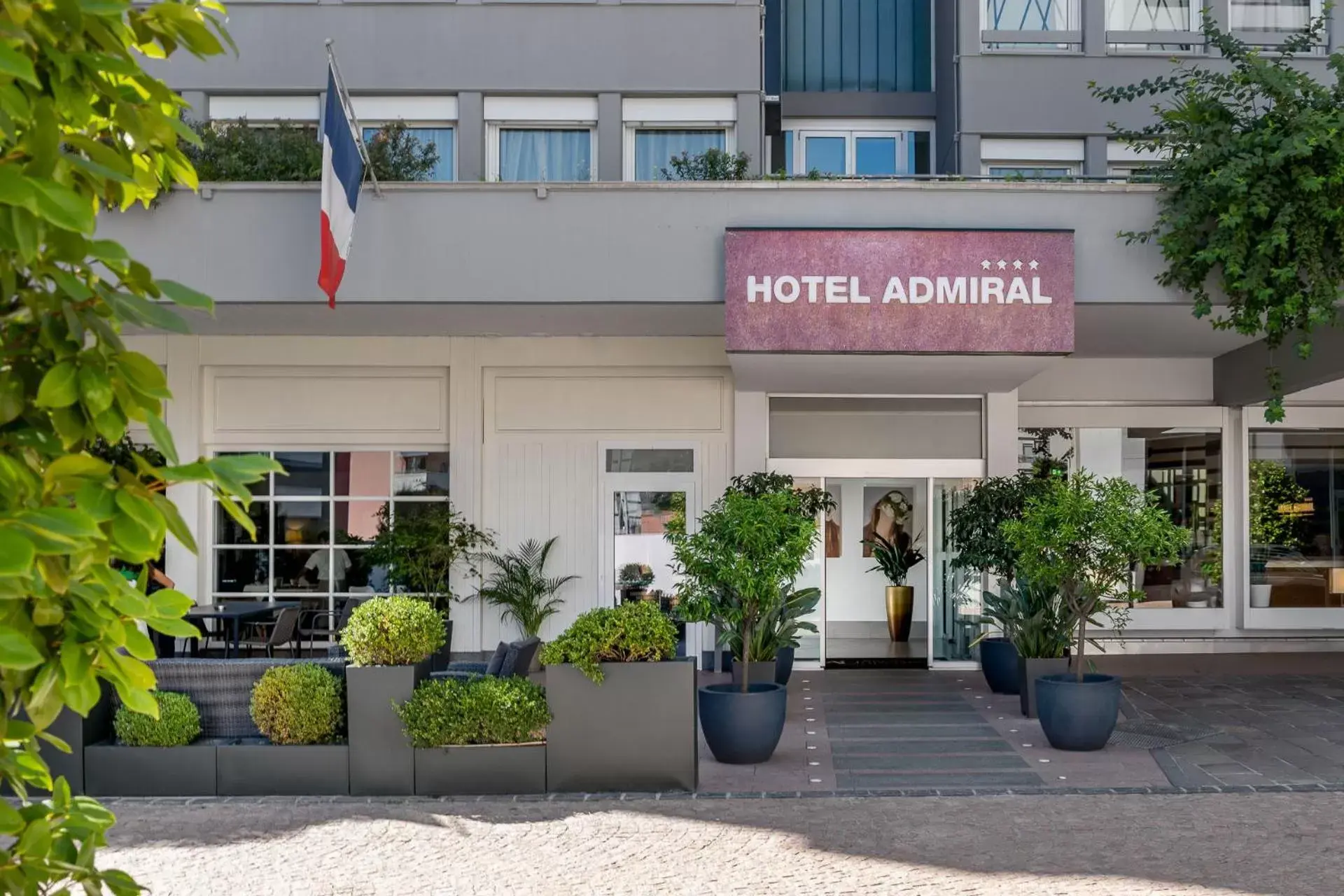 Facade/entrance, Property Building in Hotel Admiral Lugano