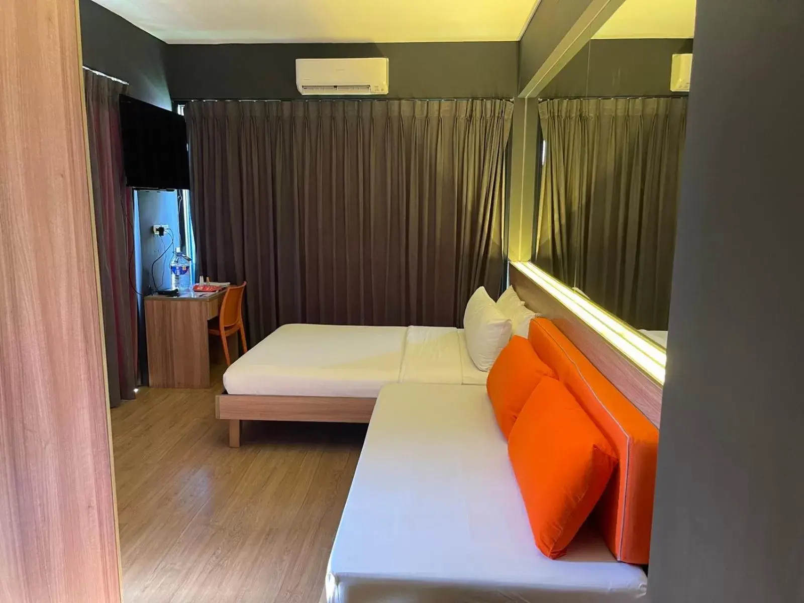 TV and multimedia, Bed in Azumi Boutique Hotel, Multiple Use Hotel Staycation Approved