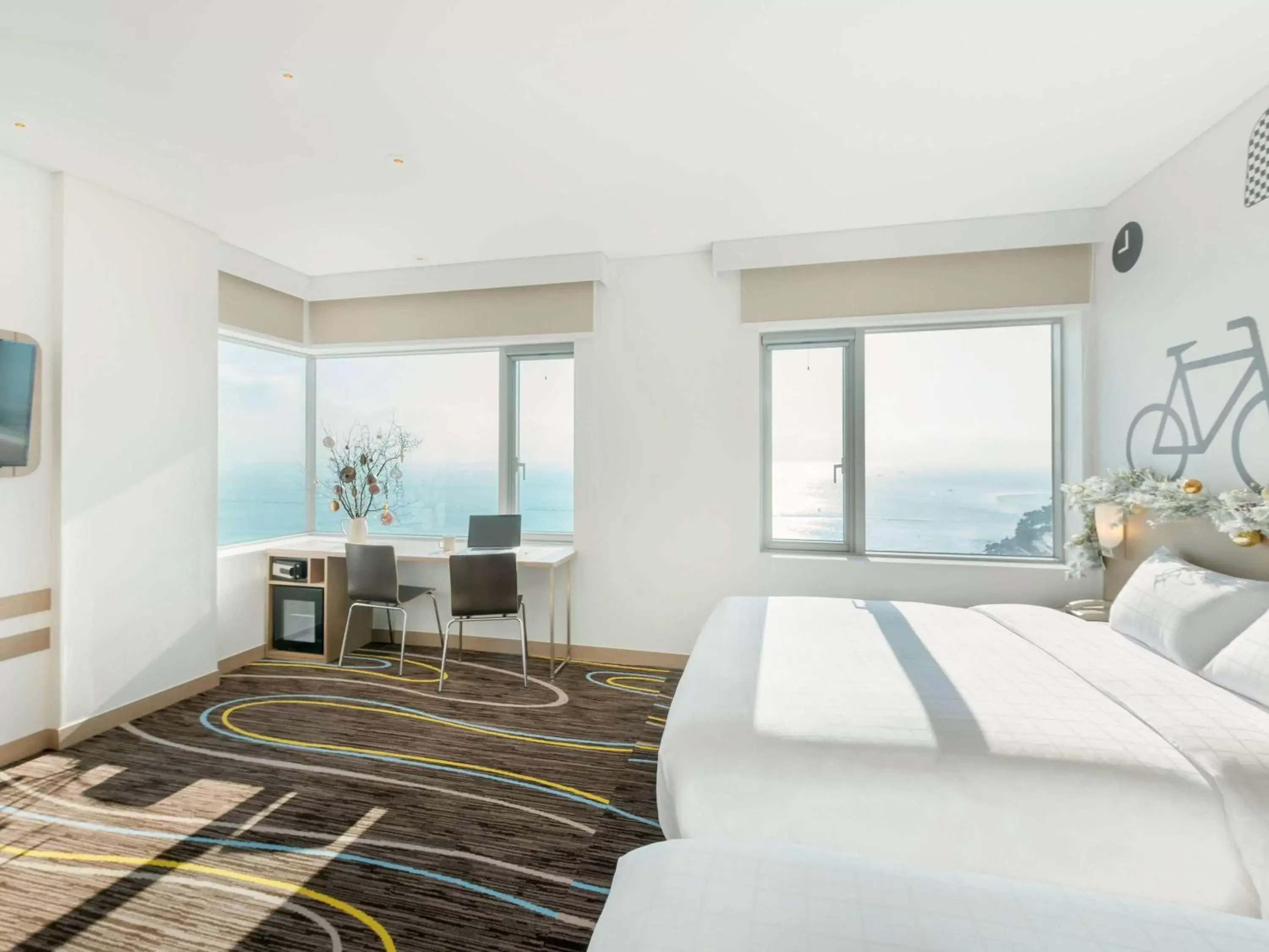 Photo of the whole room in ibis budget Ambassador Busan Haeundae