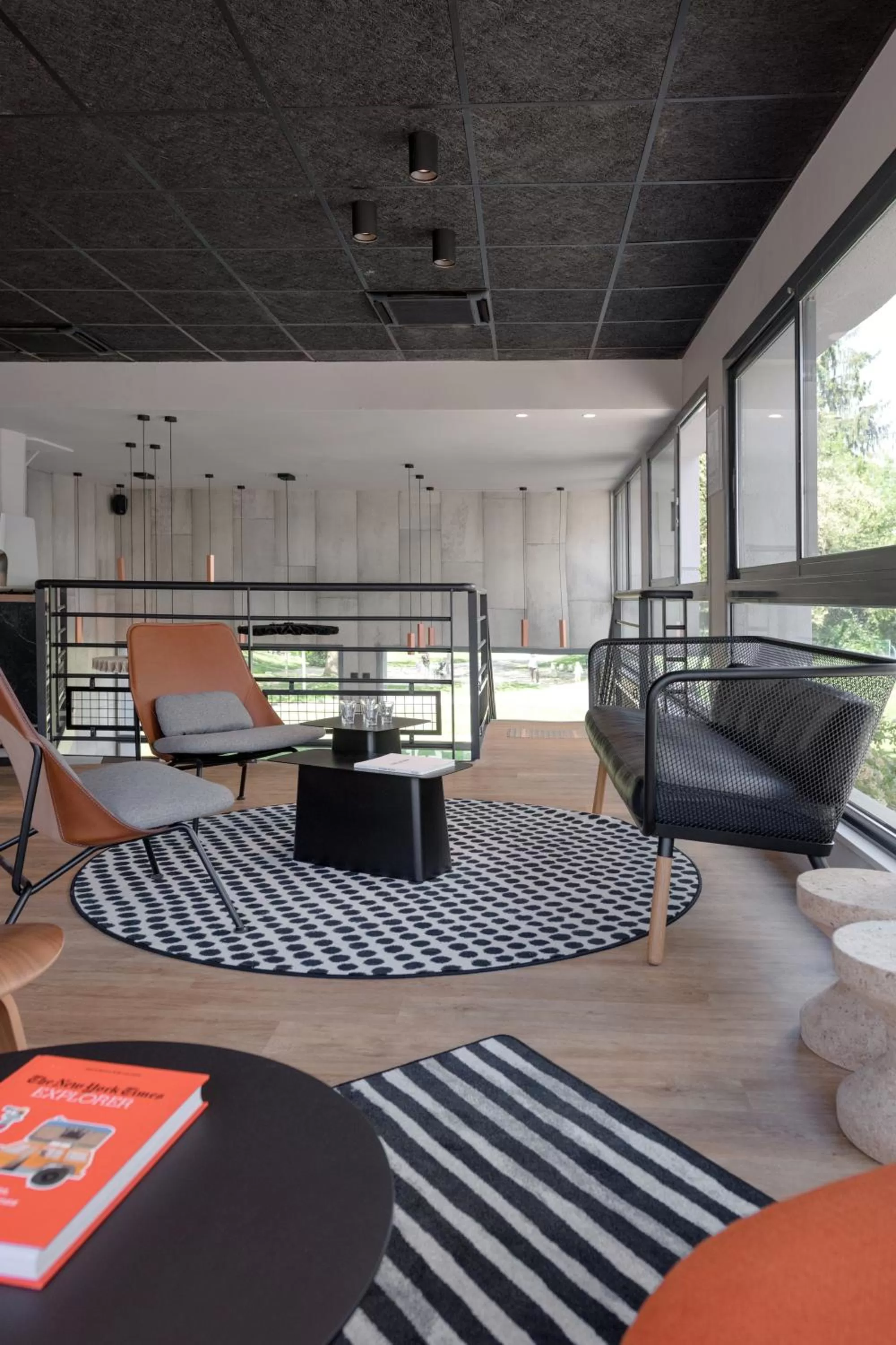 Lounge or bar in Ibis Annecy - Cran-Gevrier