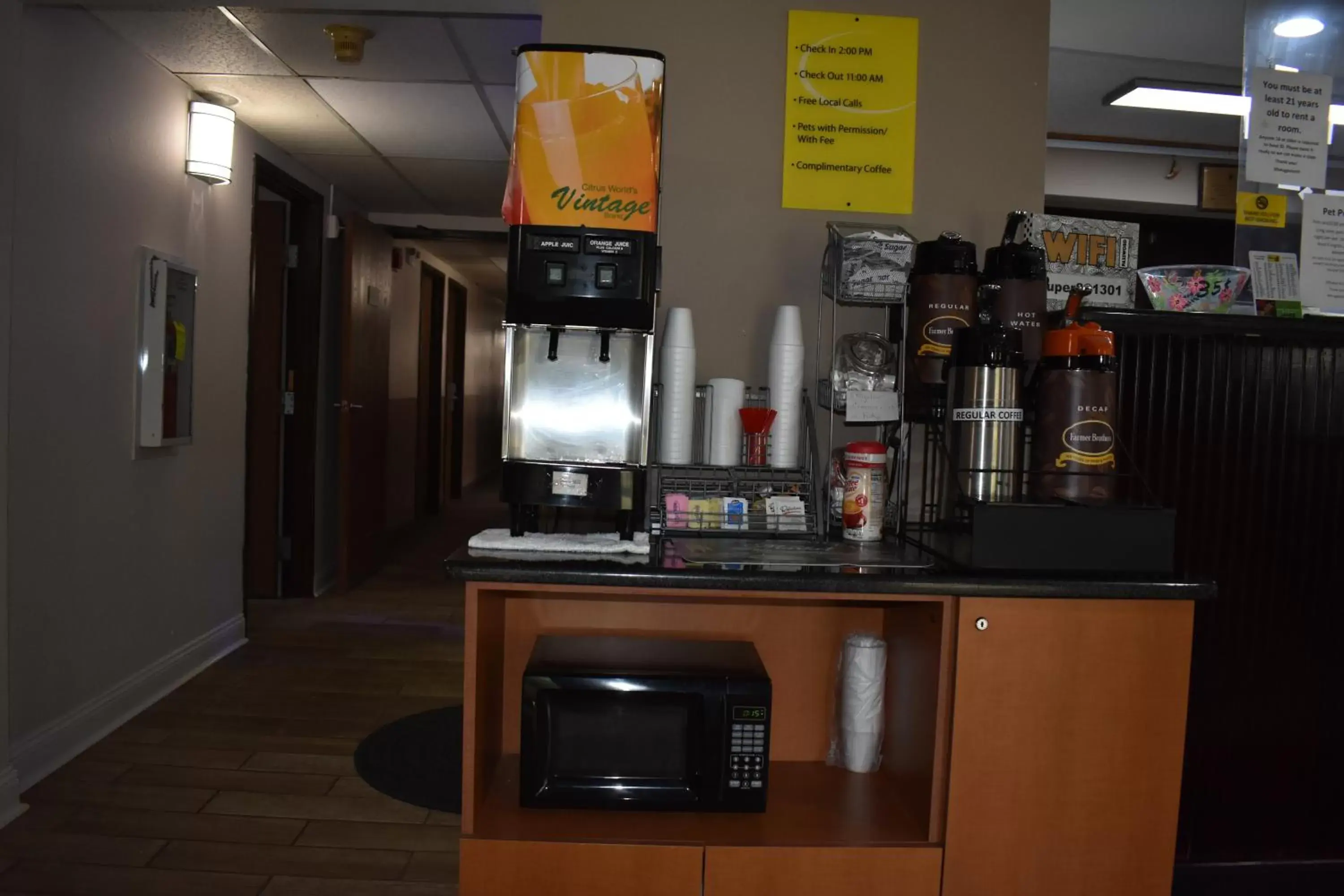 Breakfast in Super 8 by Wyndham La Vale/Cumberland Area Breakfast in Super 8 by Wyndham La Vale/Cumberland Area