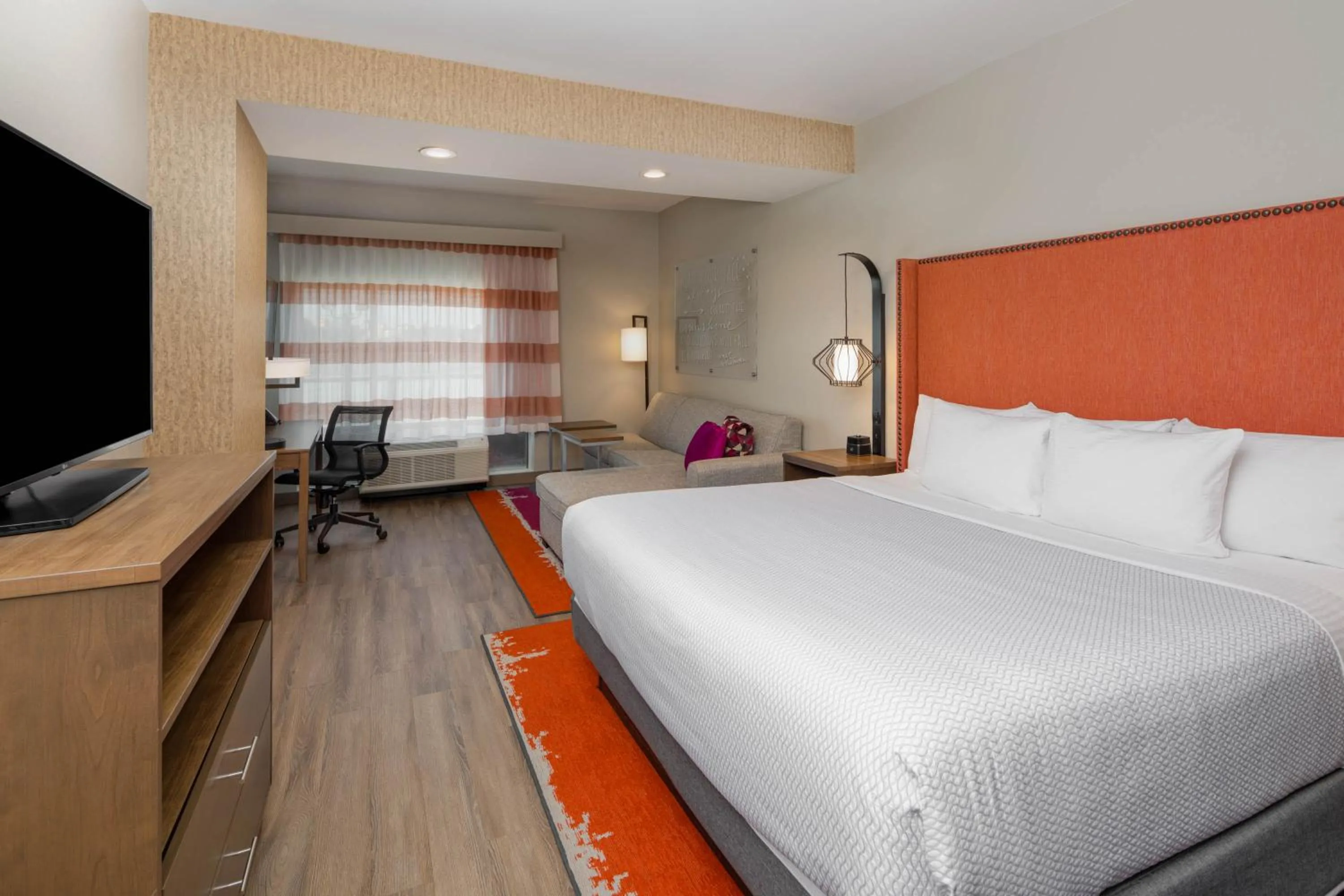 Photo of the whole room, Bed in La Quinta by Wyndham Perry