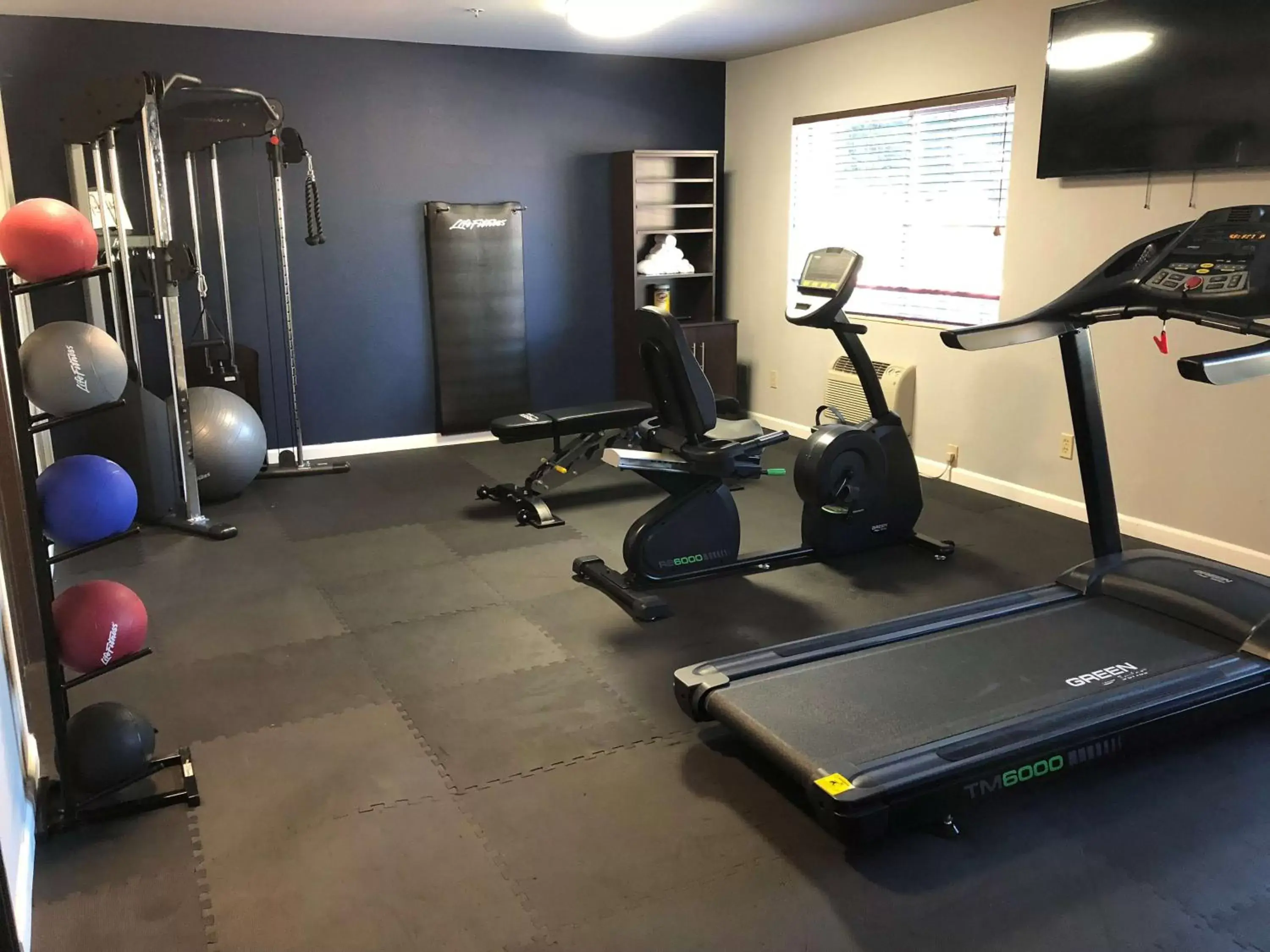 Fitness centre/facilities, Fitness Center/Facilities in Red Lion Inn & Suites Auburn/Seattle