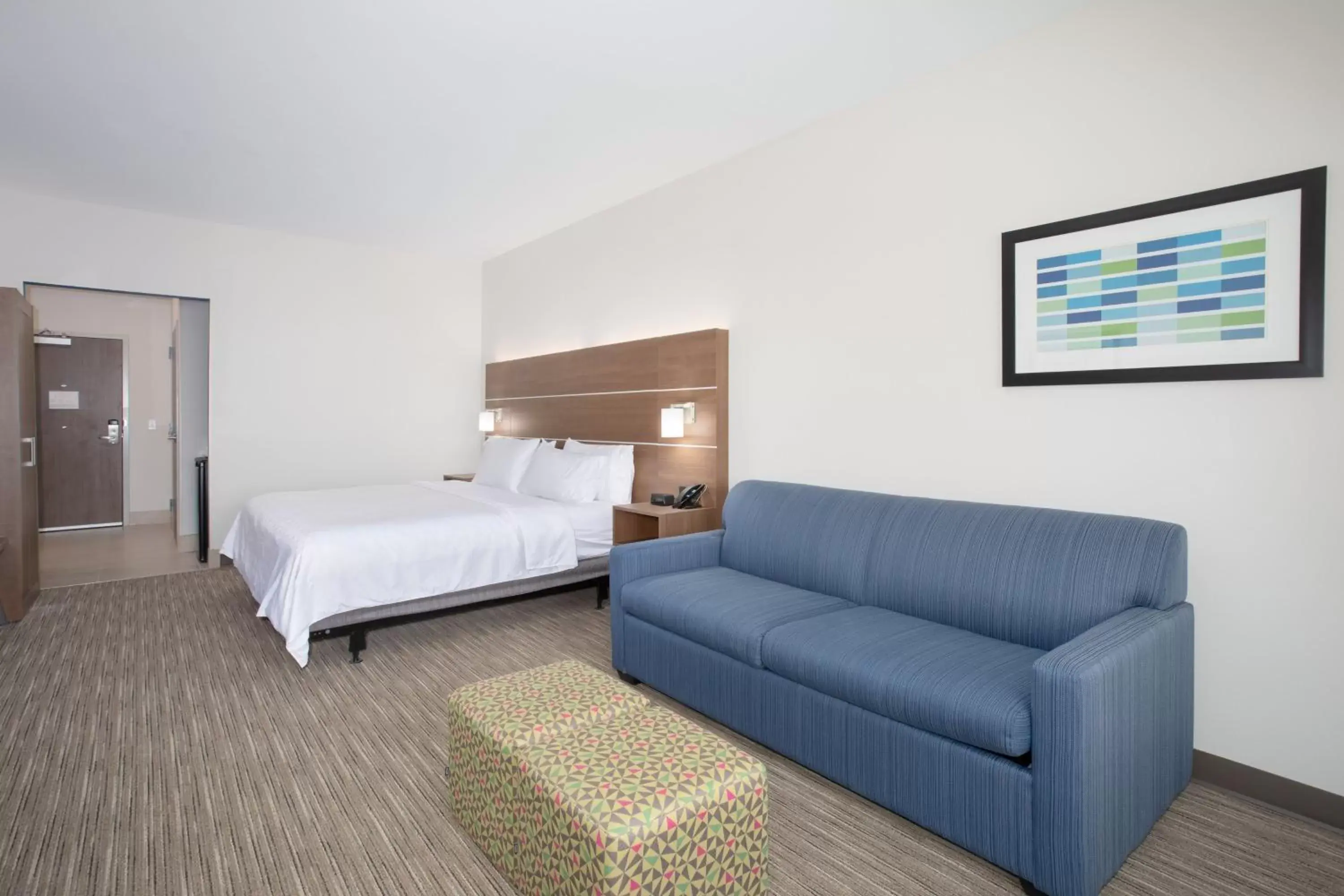 Photo of the whole room in Holiday Inn Express & Suites - Goodland I-70, an IHG Hotel