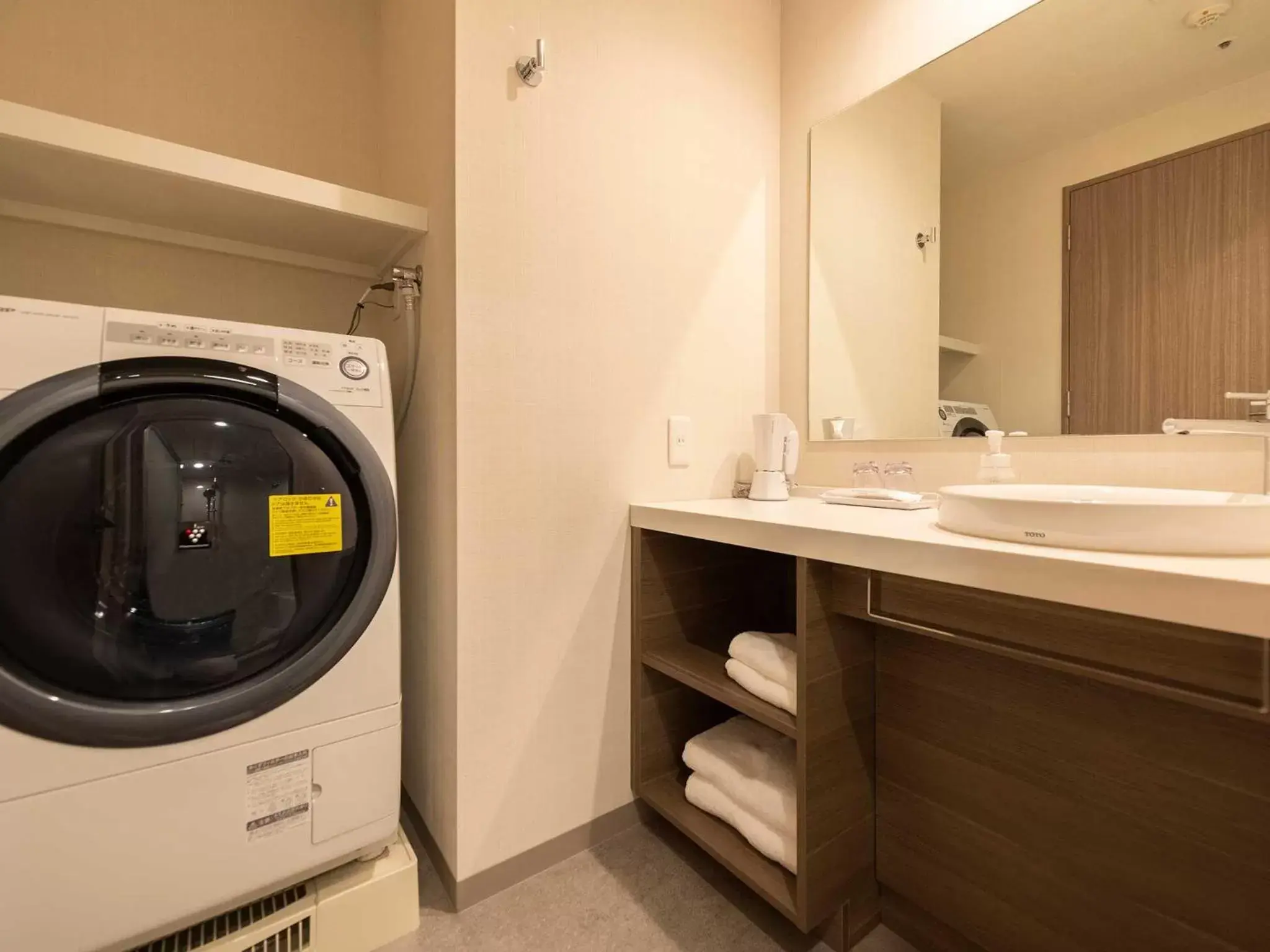 Photo of the whole room, Bathroom in Tokyu Stay Kyoto Sanjo-Karasuma