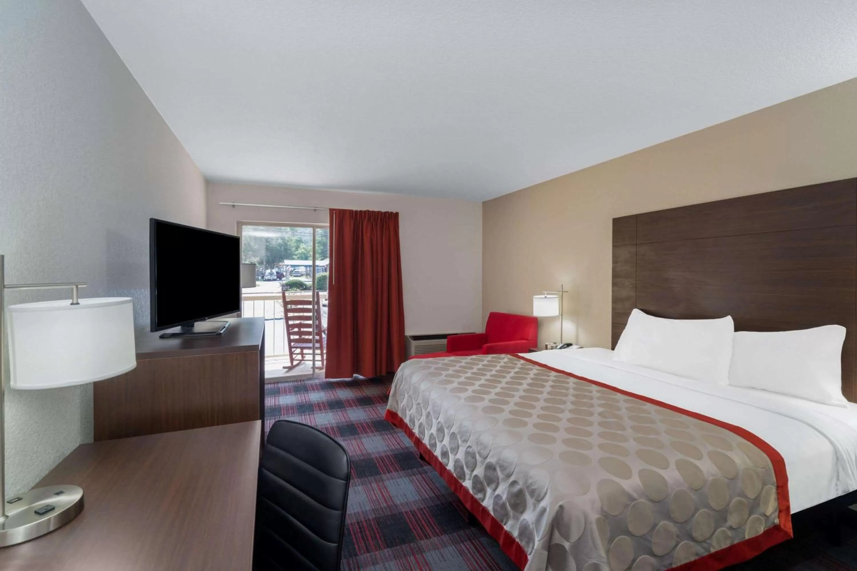 Photo of the whole room, Bed in Ramada by Wyndham Maggie Valley