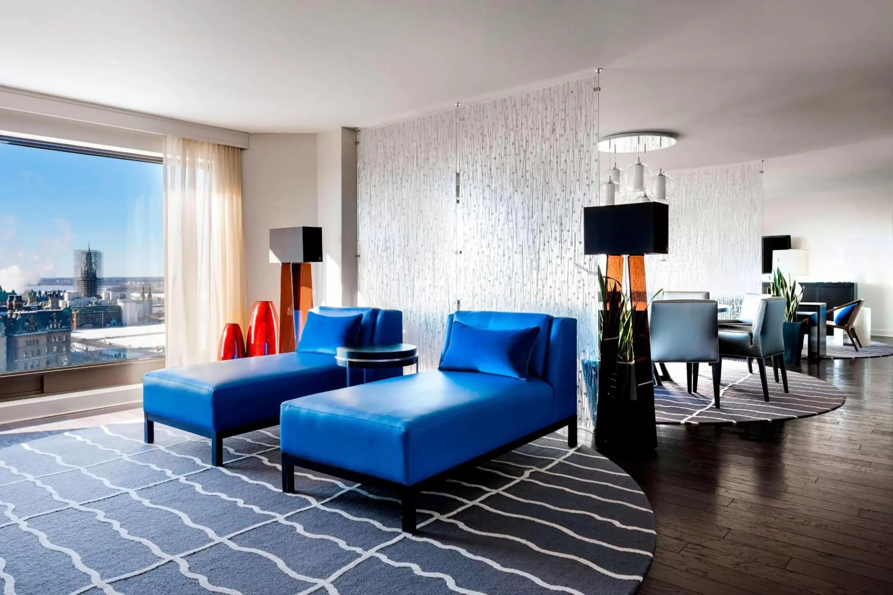 Living room, Seating Area in The Westin Ottawa