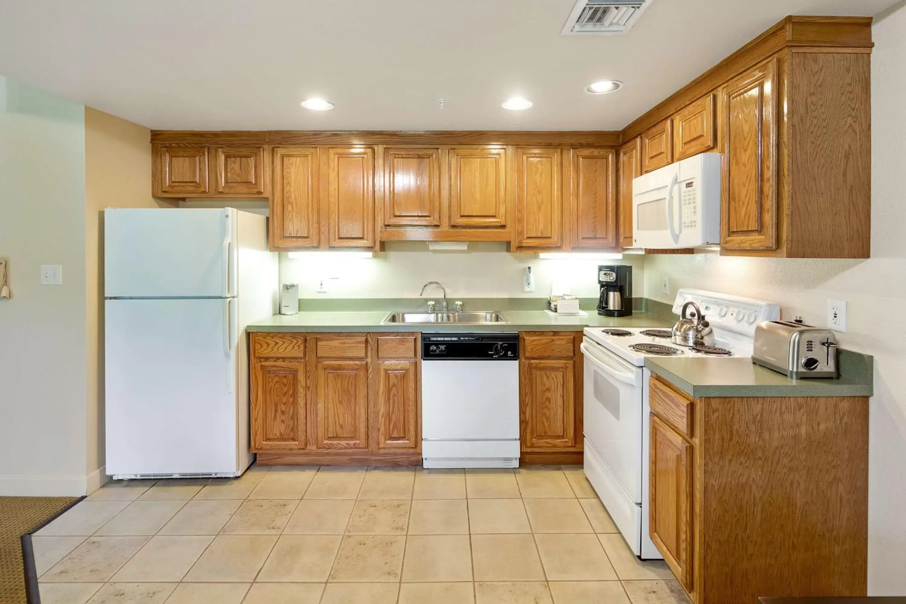 1 Bedroom 1 Queen Suite with Sofabed in Bent Creek Golf Village 1 Bedroom 1 Queen Suite with Sofabed in Bent Creek Golf Village