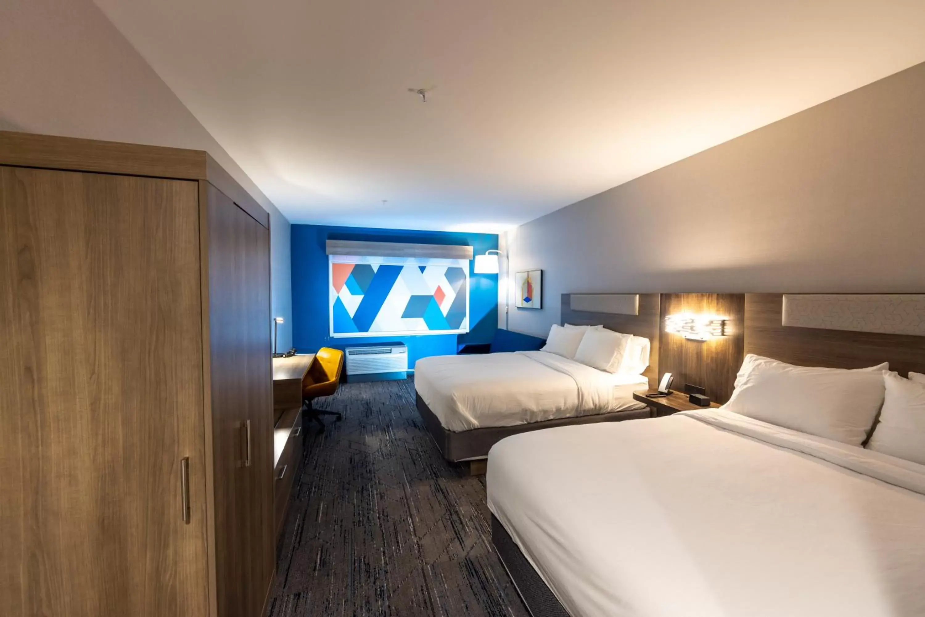 Bedroom in Holiday Inn Express & Suites - Harrisonburg University Area , an IHG Hotel