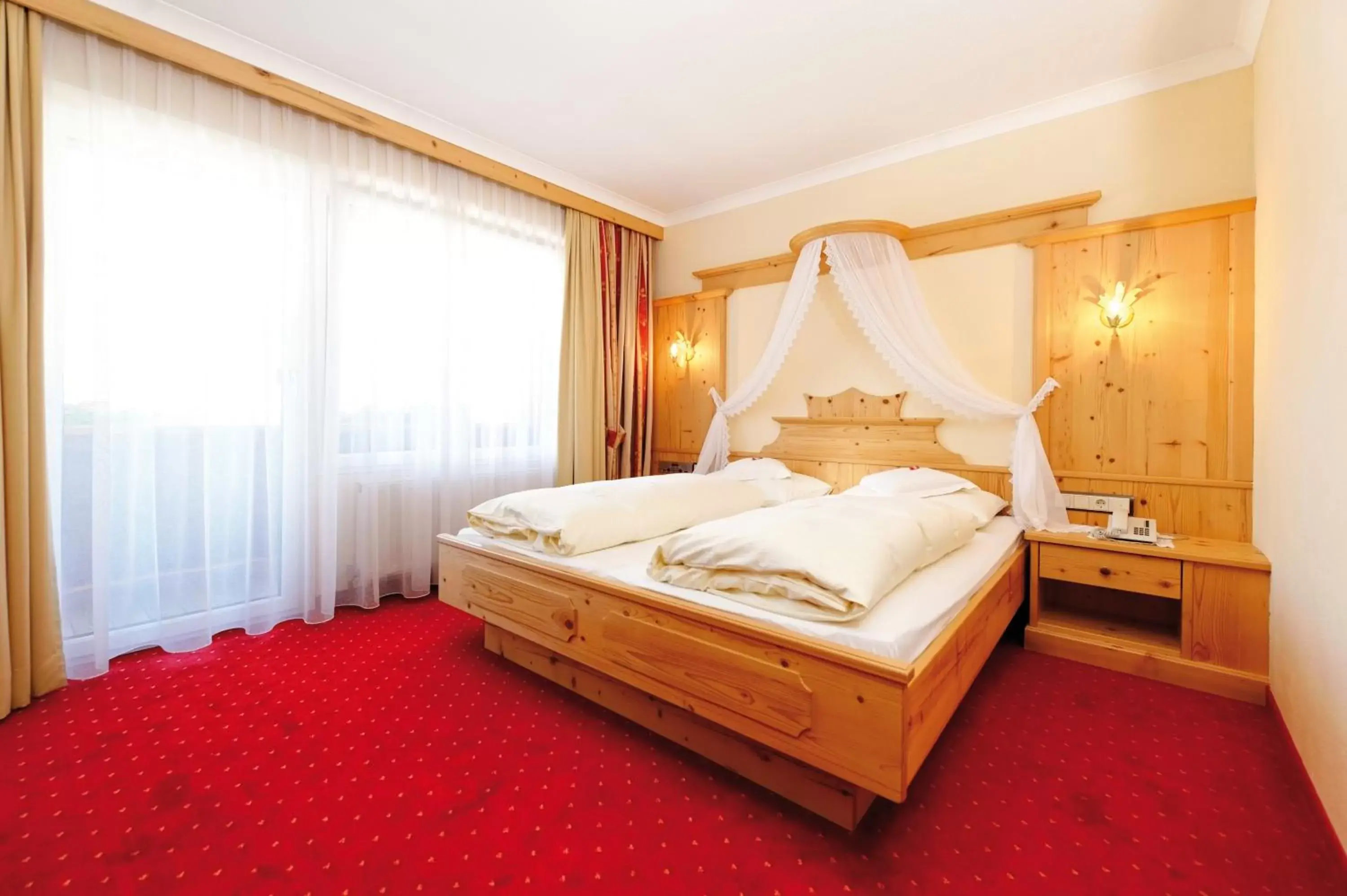 Junior Suite with Balcony in Hotel Seefelderhof Junior Suite with Balcony in Hotel Seefelderhof