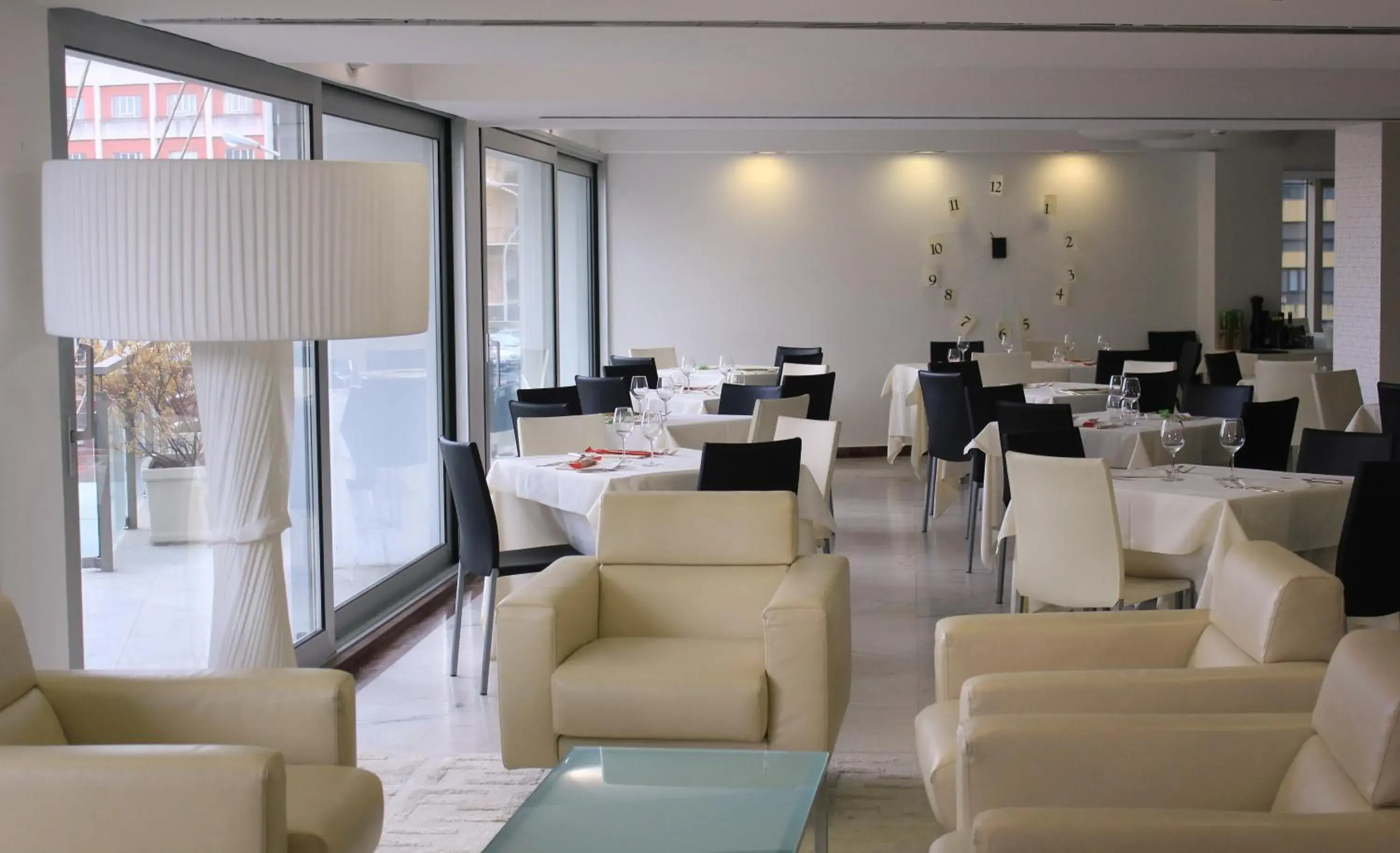 Business facilities, Restaurant/Places to Eat in Mediterraneo Palace Hotel