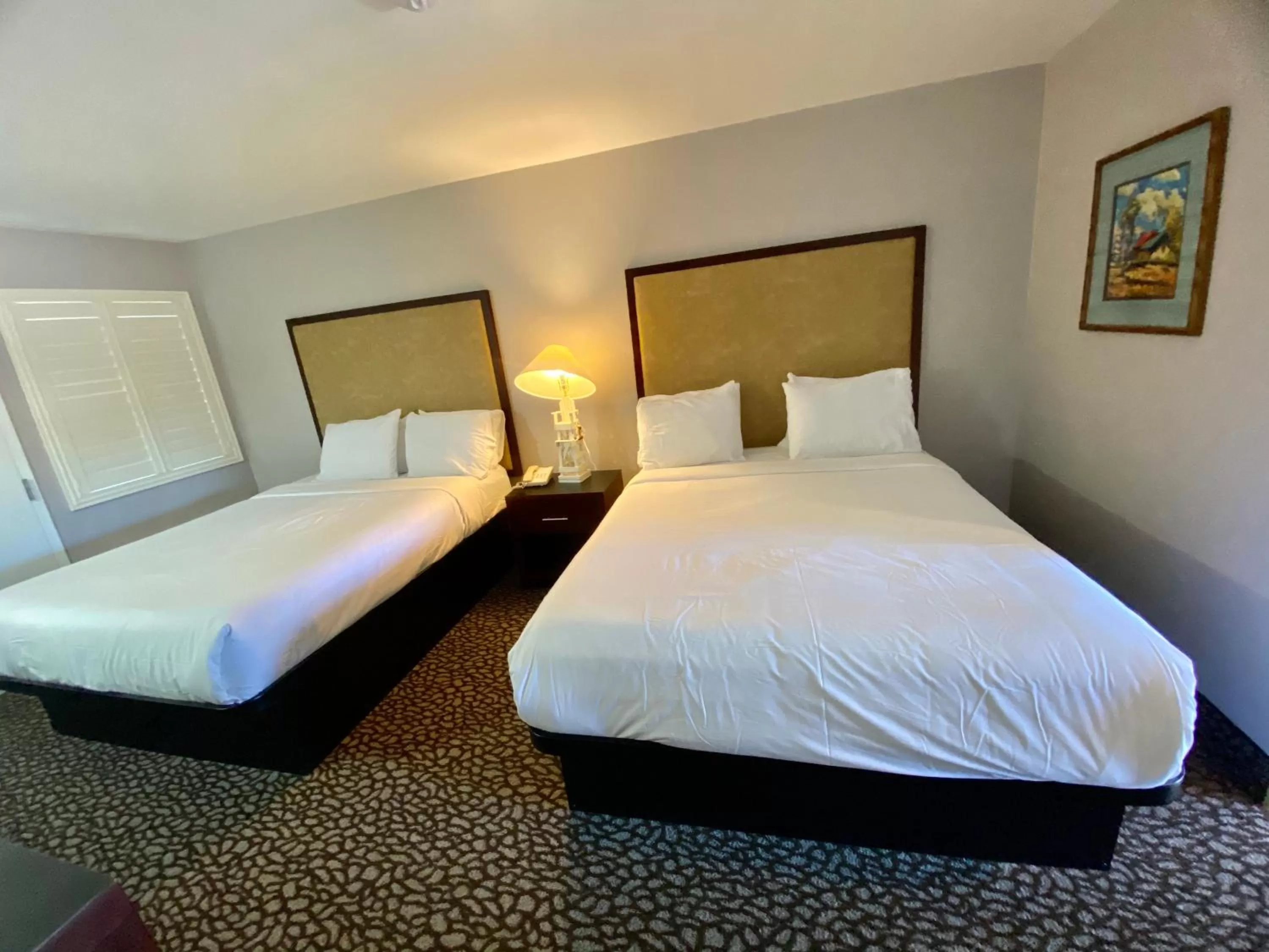 Bed in Morro Shores Inn And Suites