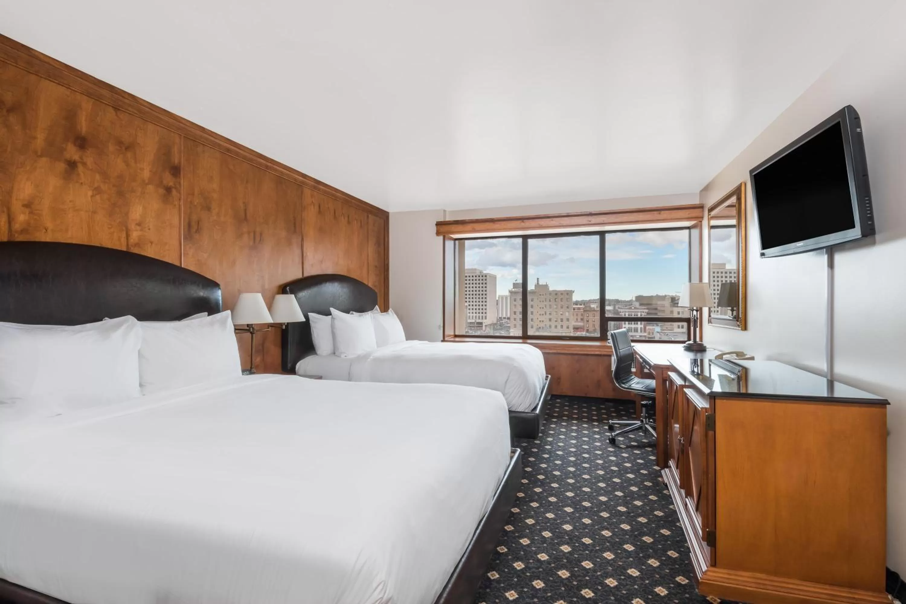 Photo of the whole room, Bed in The Antlers, a Wyndham Hotel