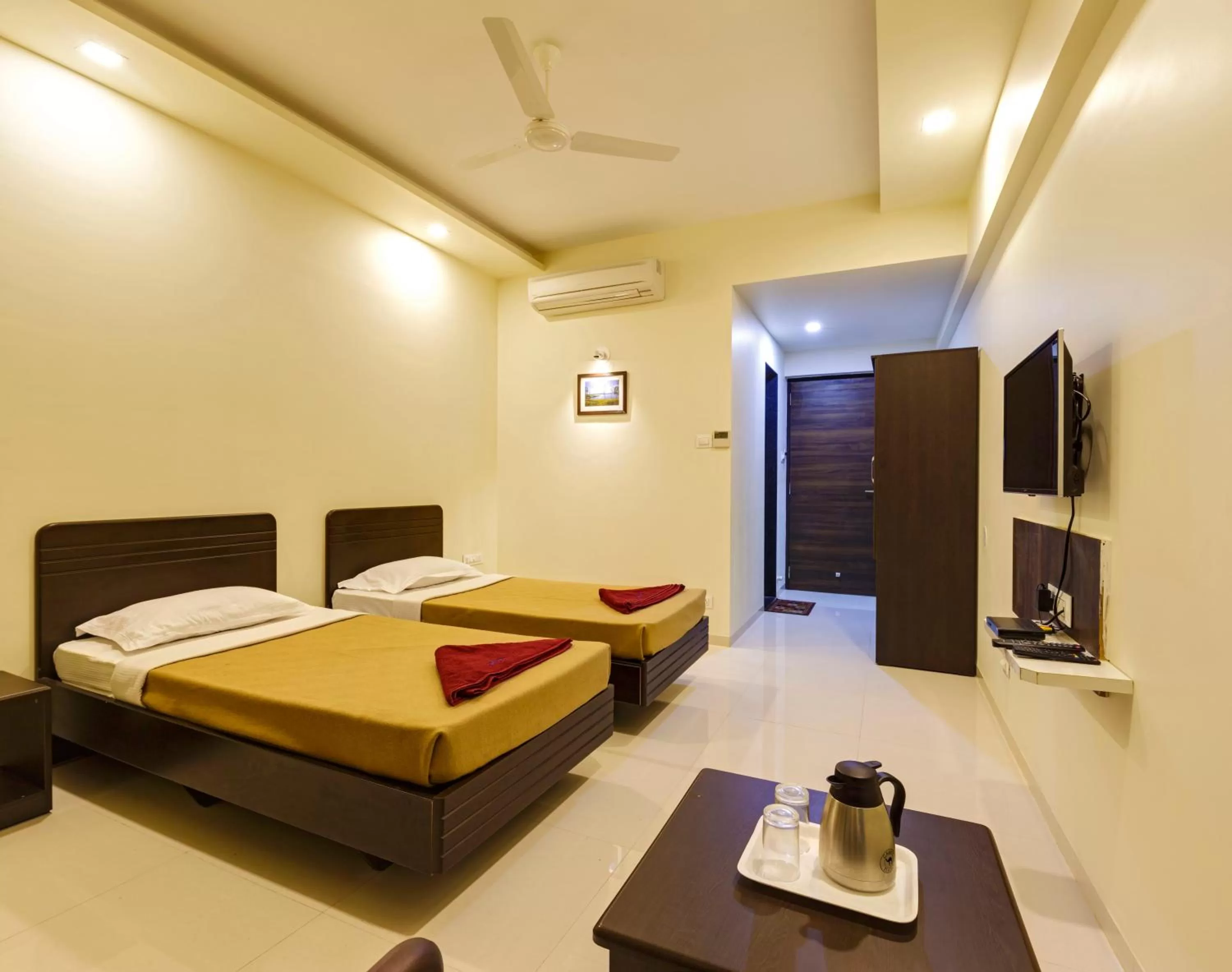 Bedroom, Bed in Hotel Galaxy Inn Kolhapur