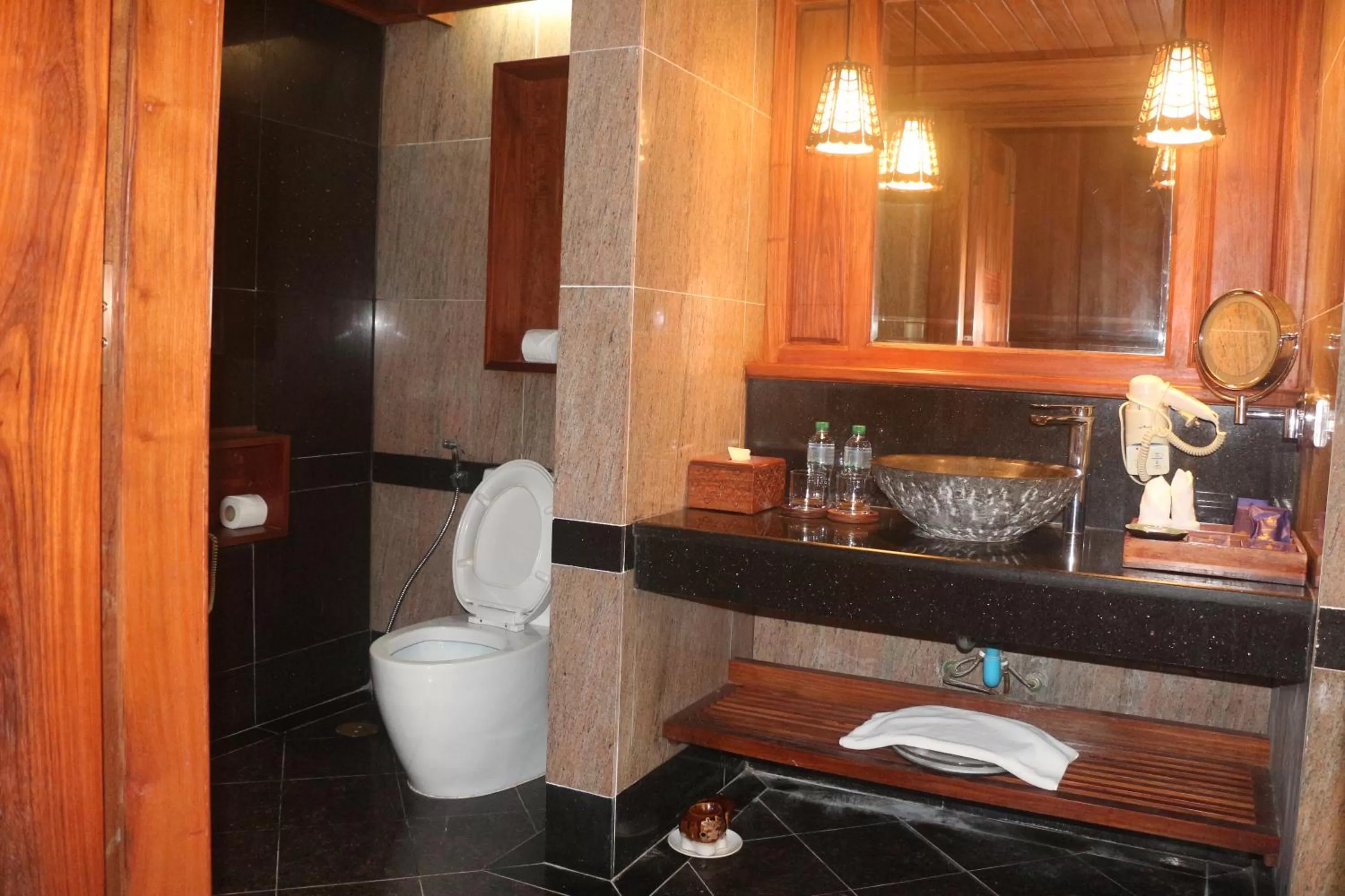 Bathroom in Try Palace Resort Kep