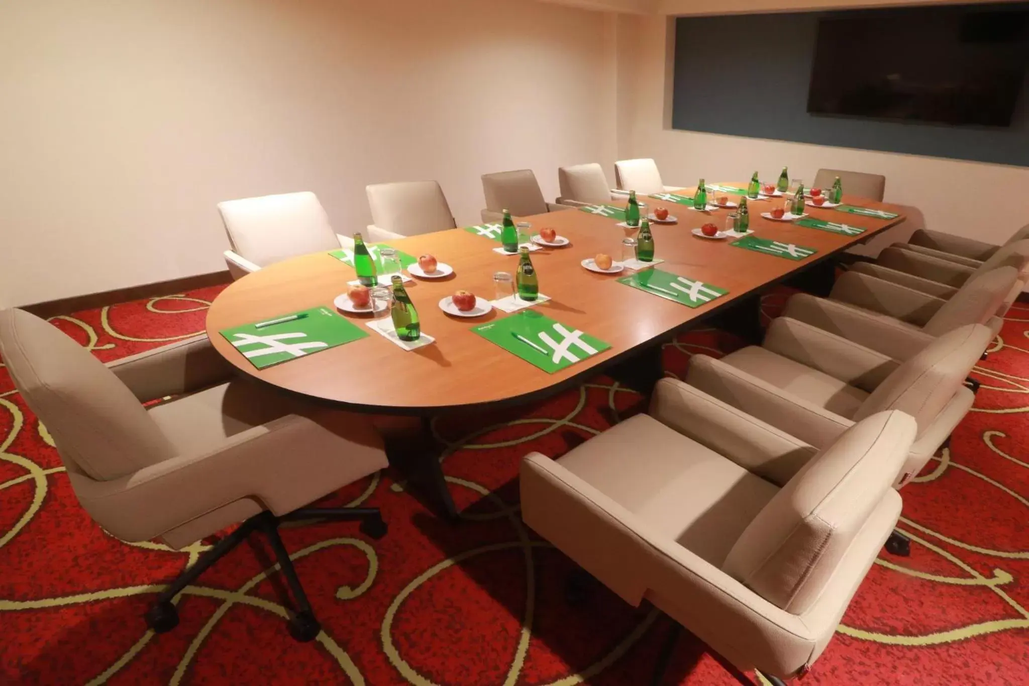 Meeting/conference room in Holiday Inn Tuxpan - Convention Center, an IHG Hotel