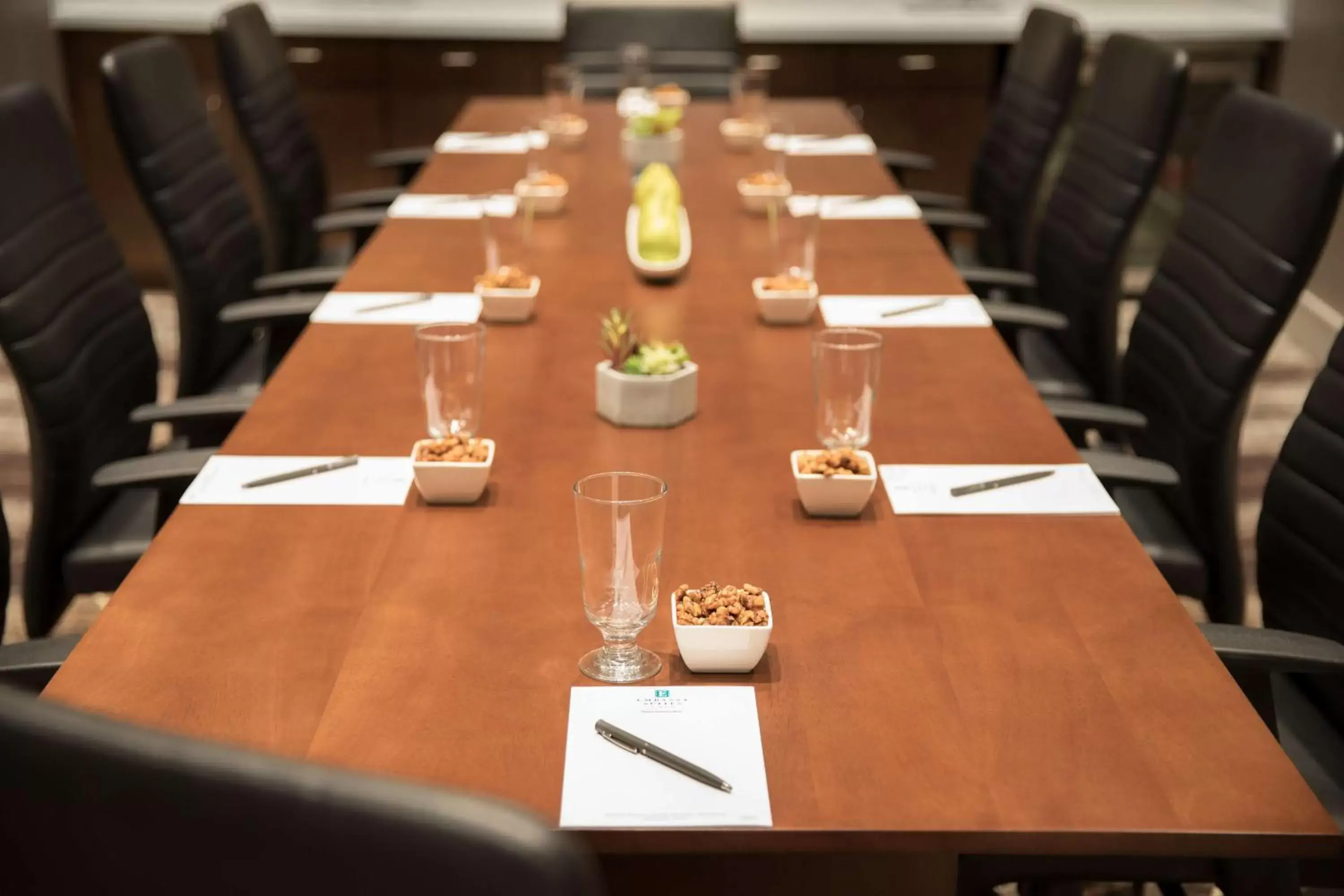 Meeting/conference room in Embassy Suites by Hilton Phoenix Downtown North