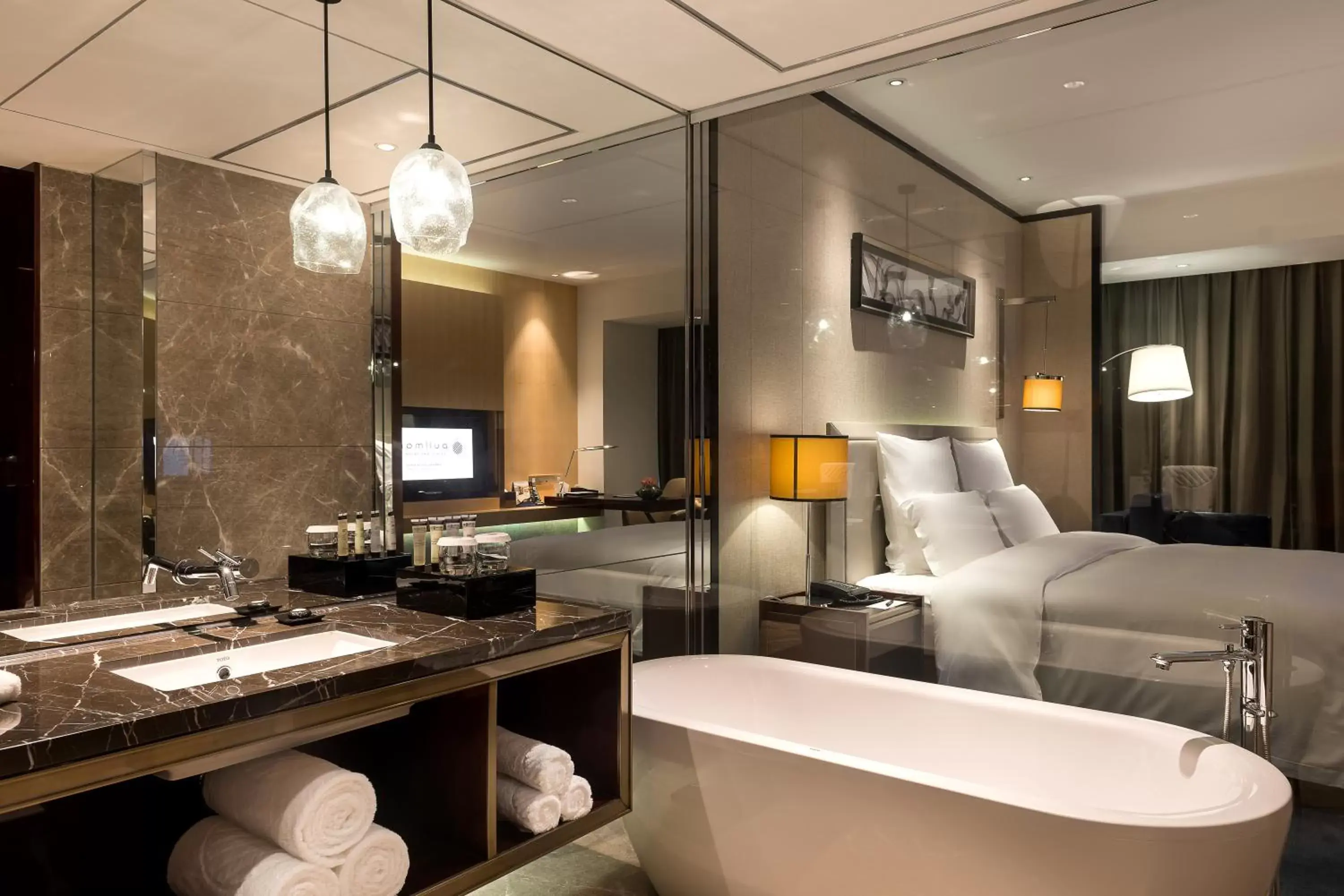 Bathroom in Pullman Guangzhou Baiyun Airport Bathroom in Pullman Guangzhou Baiyun Airport