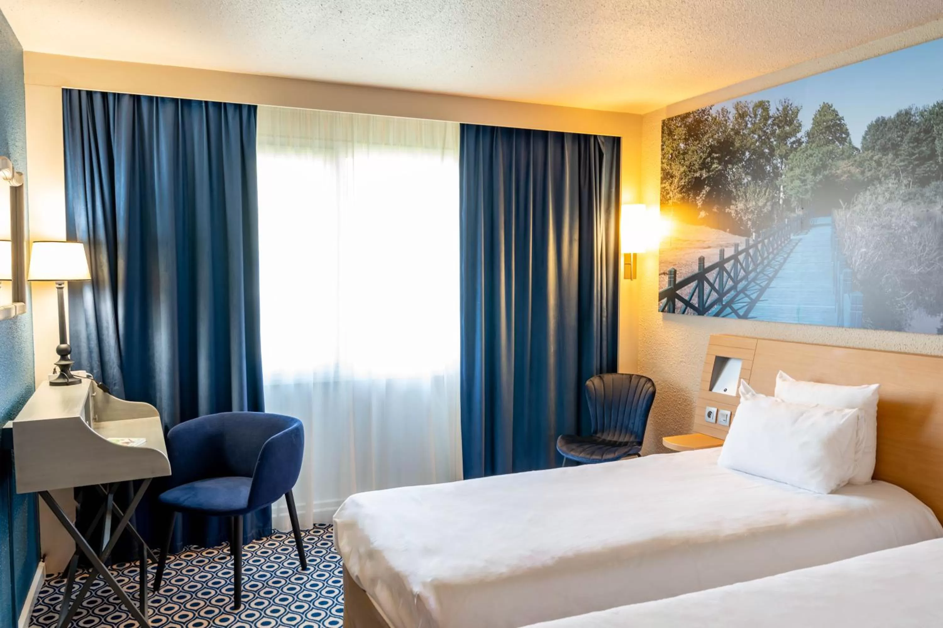 Bedroom, Bed in Novotel Orléans Chemins De Sologne Demeures De Campagne