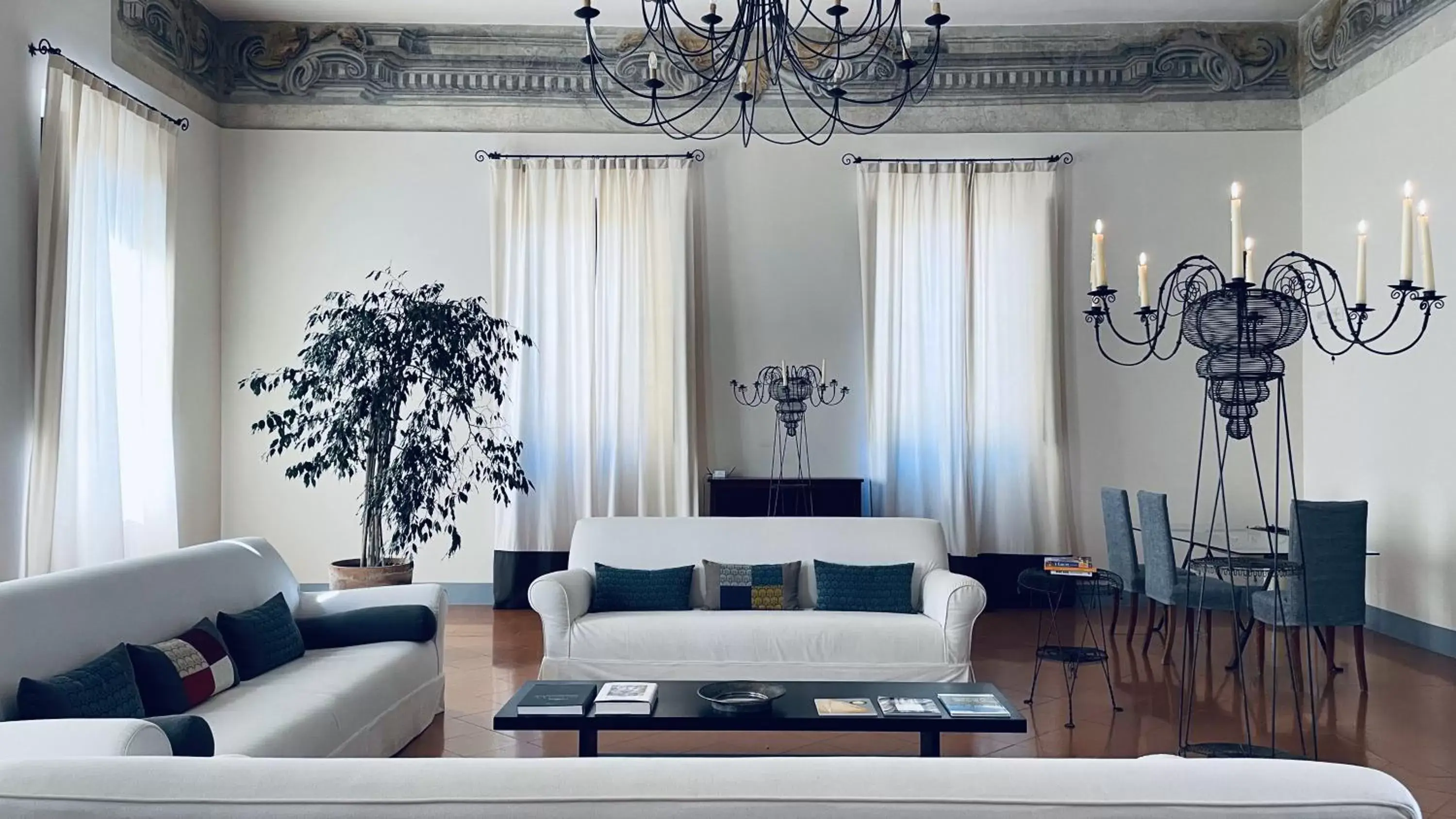 Seating Area in Hotel Palazzo Piccolomini