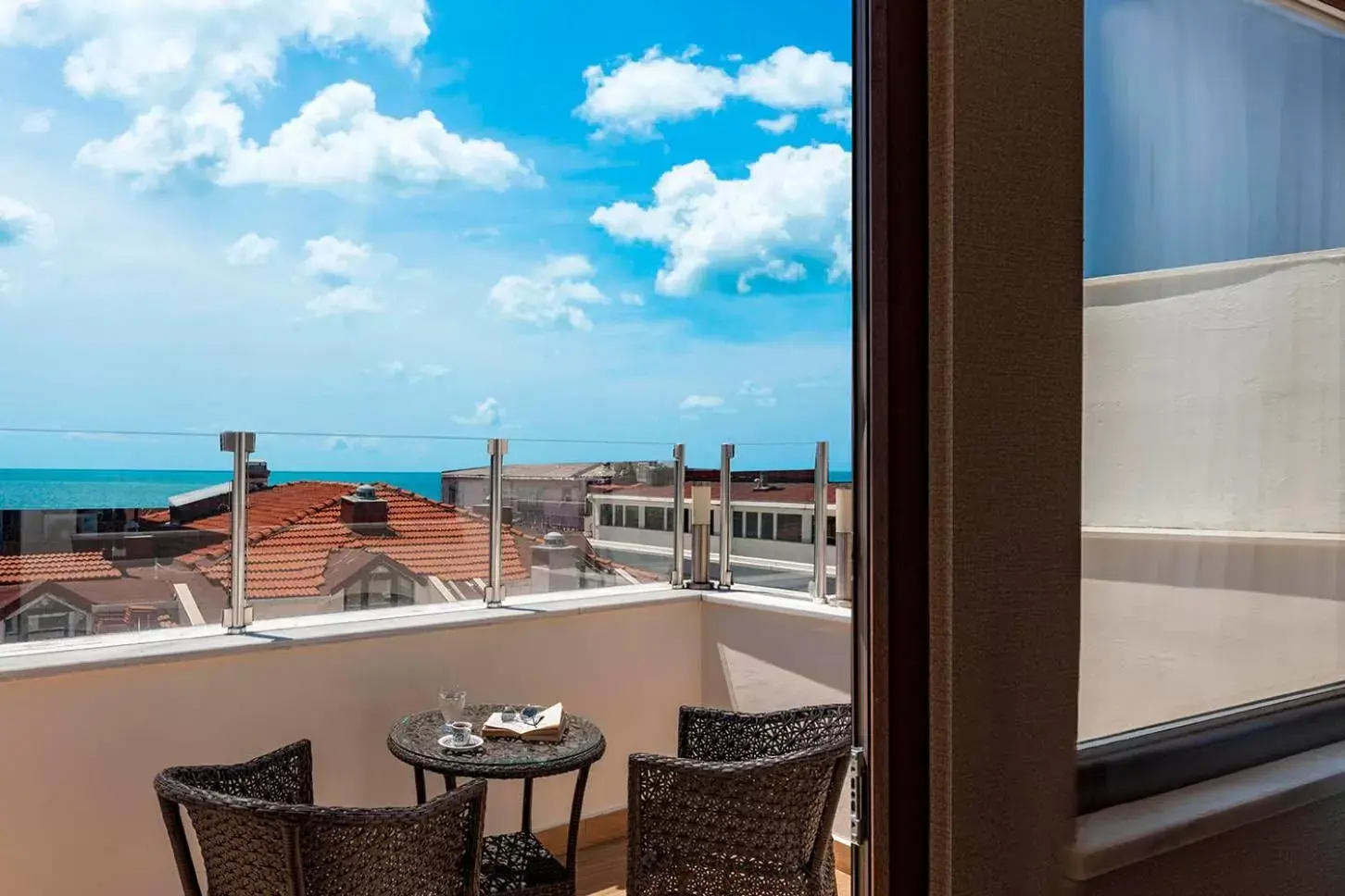 Balcony/Terrace in Kupeli Hotel