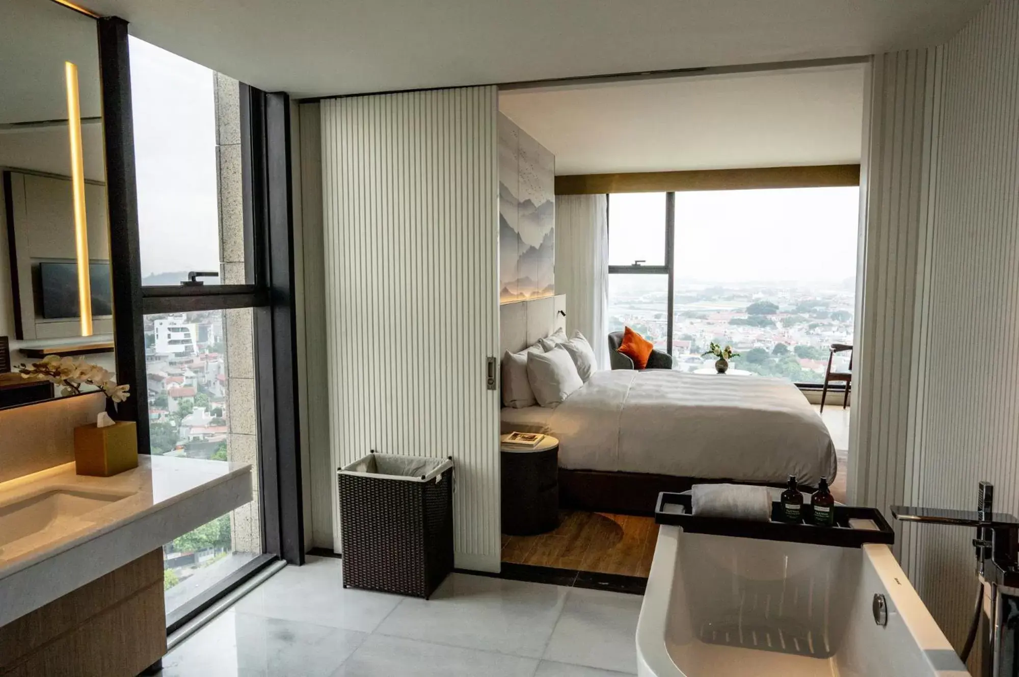 Bed in Crowne Plaza Vinh Yen City Centre, an IHG Hotel