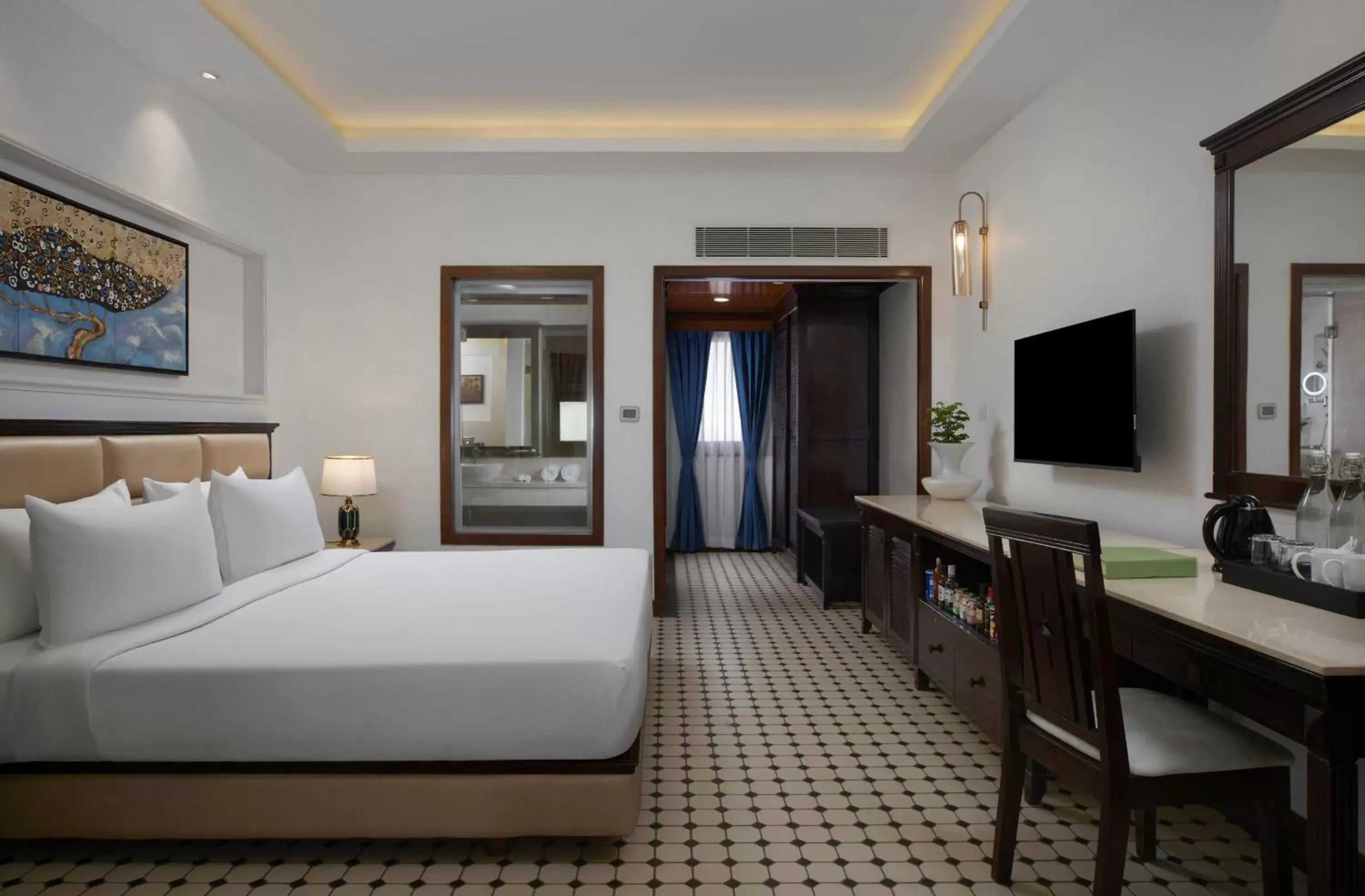 Bed in Radisson Blu Resort, Goa