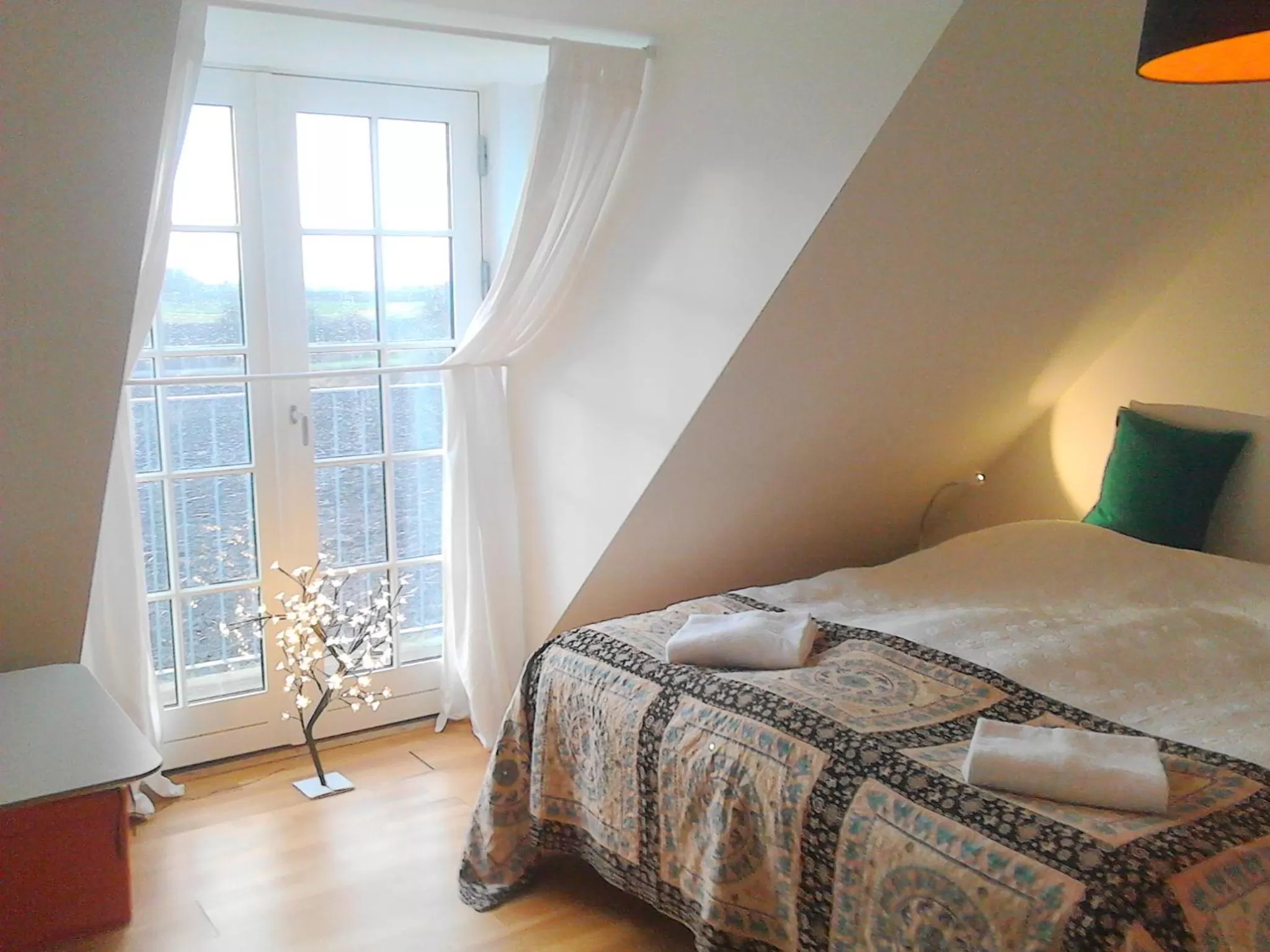 Photo of the whole room, Bed in Roskilde B&B