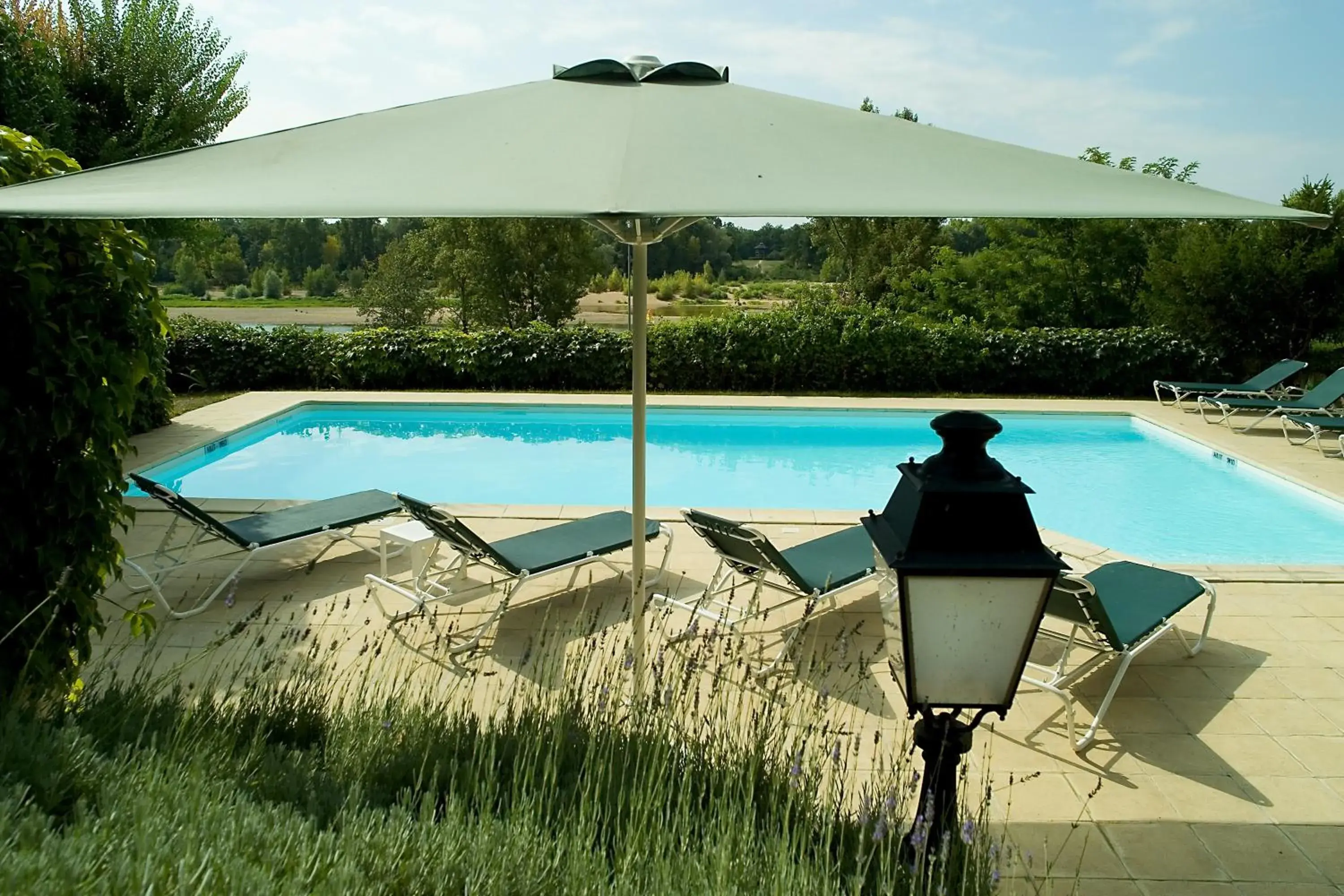 Swimming Pool in Hotel Les Hautes Roches