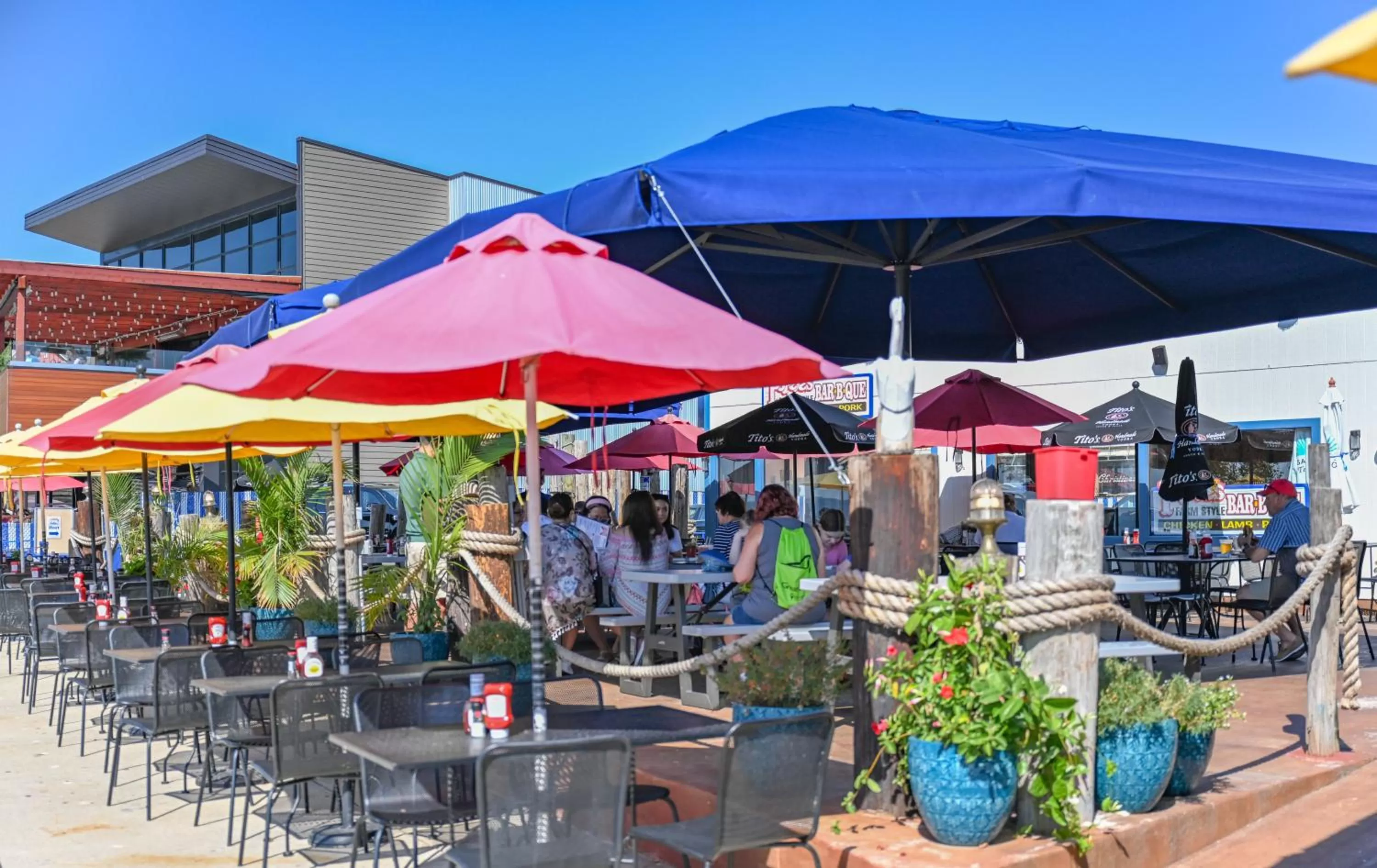 Restaurant/places to eat in Harbor Shores on Lake Geneva