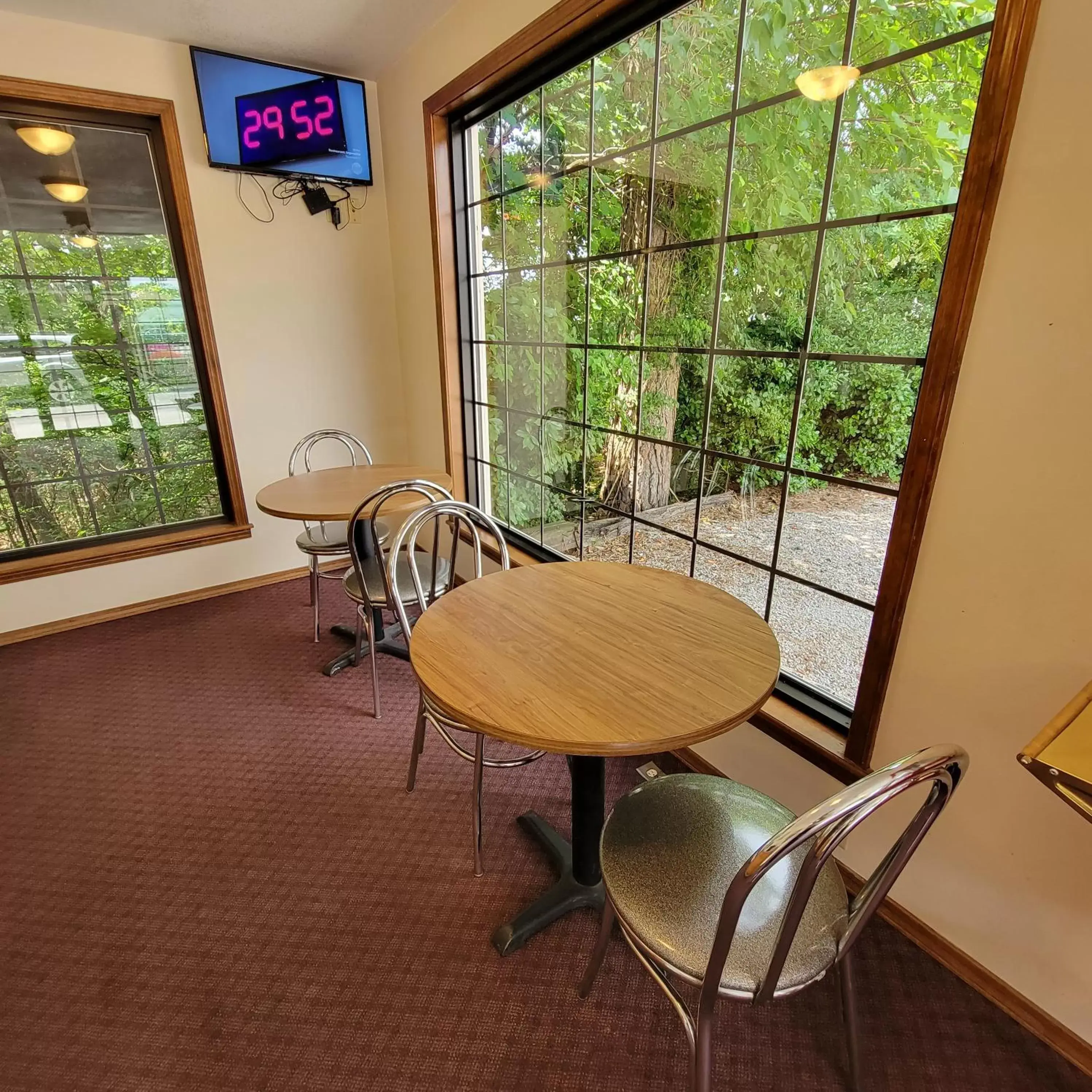 Lobby or reception in Candlewick Inn and Suites Lobby or reception in Candlewick Inn and Suites