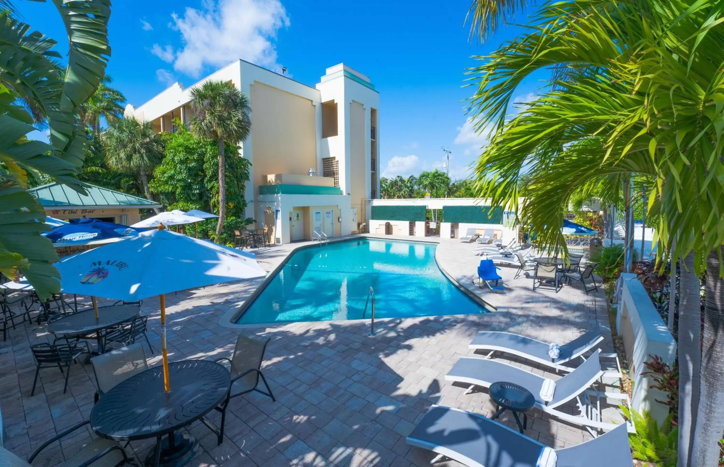 Pool view, Swimming Pool in Boca Plaza