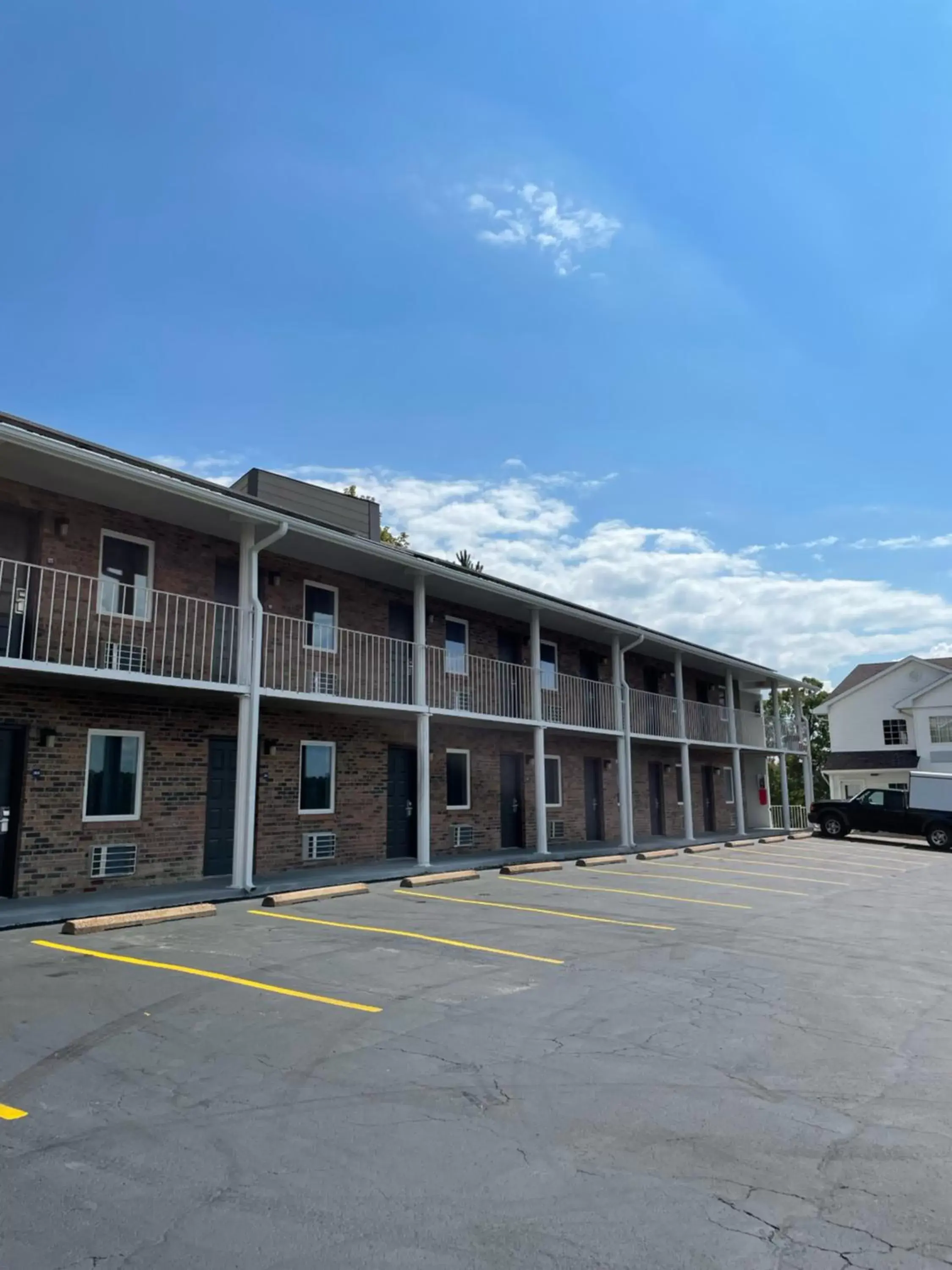 Property Building in Schmidt's Creek Hotel