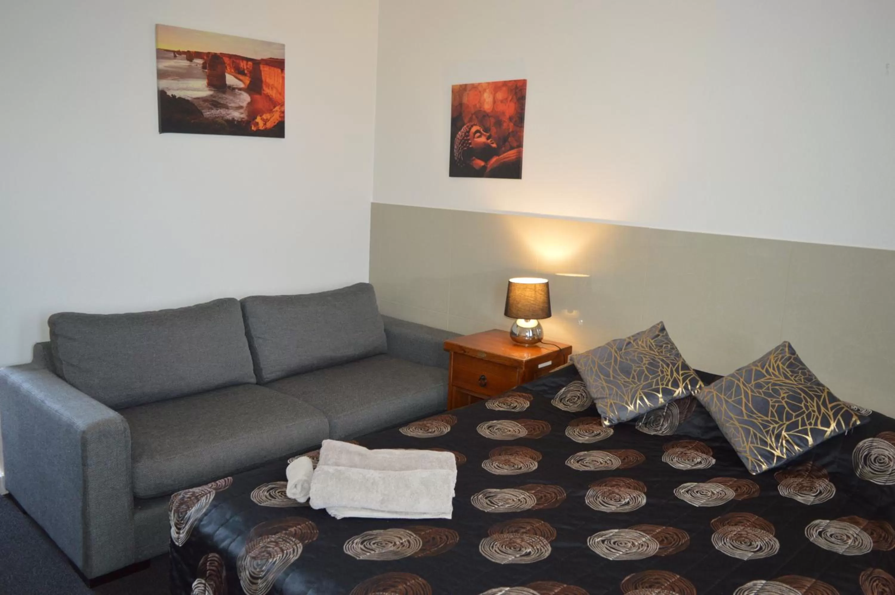 Seating area in Blue Lake Motel