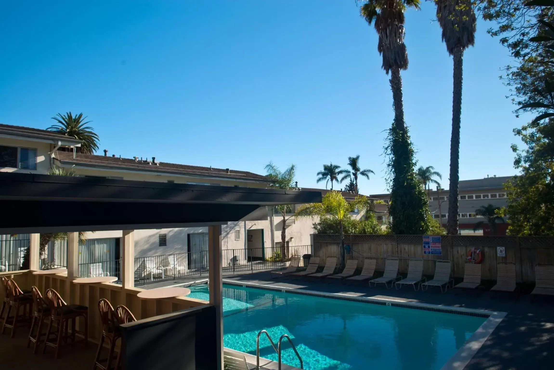 Swimming Pool in Orange Tree Inn