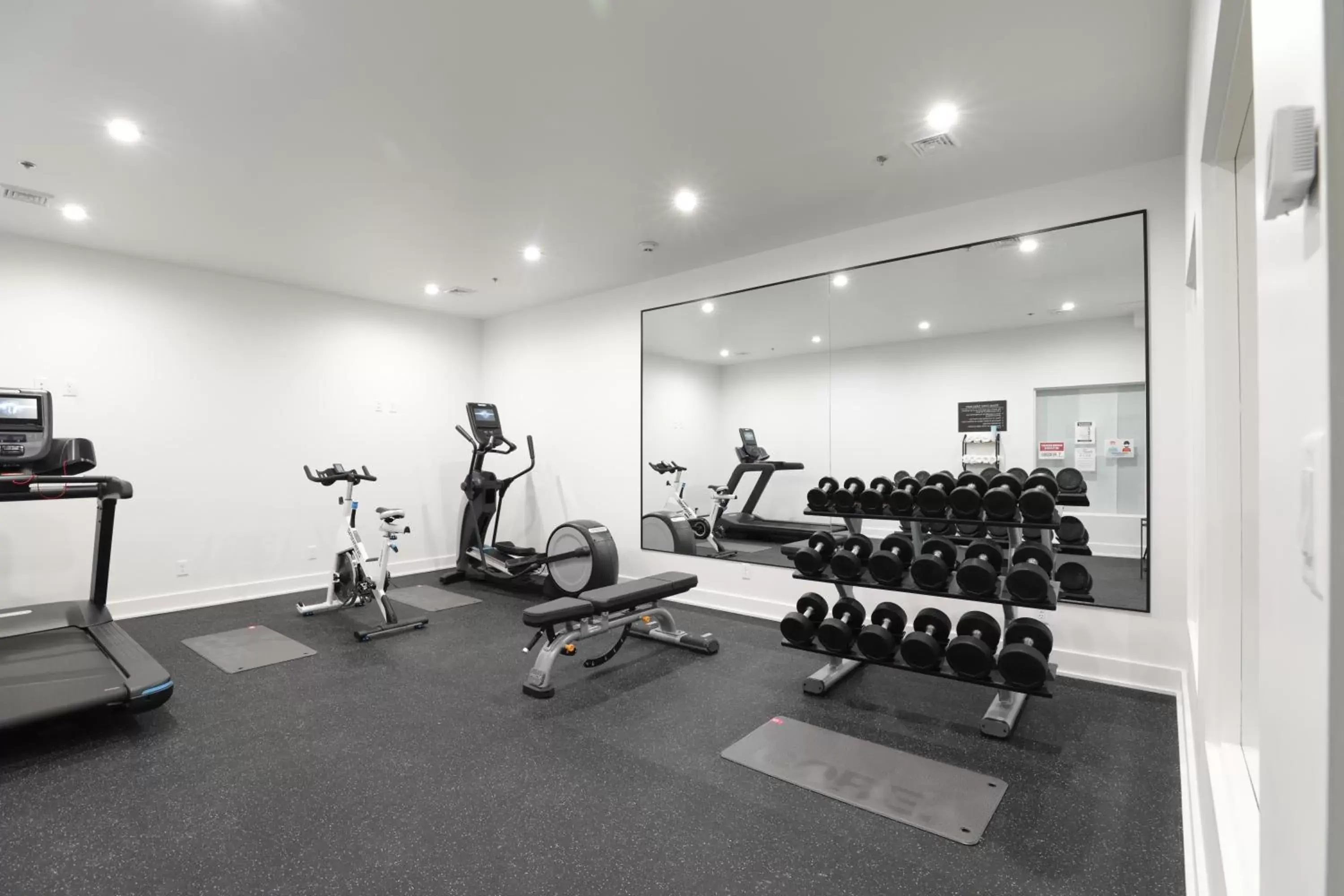 Fitness centre/facilities, Fitness Center/Facilities in Lake Placid Inn Boutique Hotel