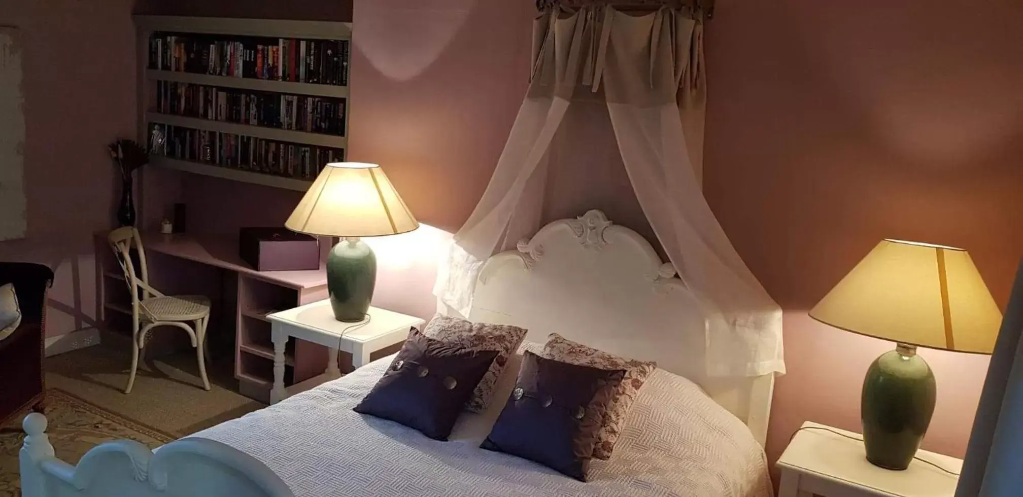 Bedroom, Bed in Le Belvédère - Chambres d'hôtes de charme et Restaurant