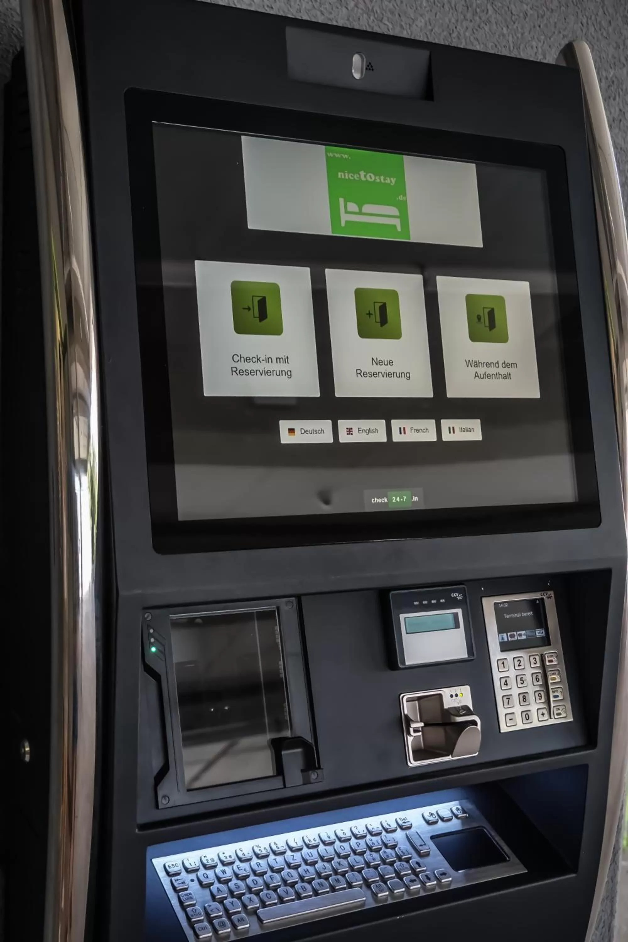 TV/Entertainment Center in nicetostay