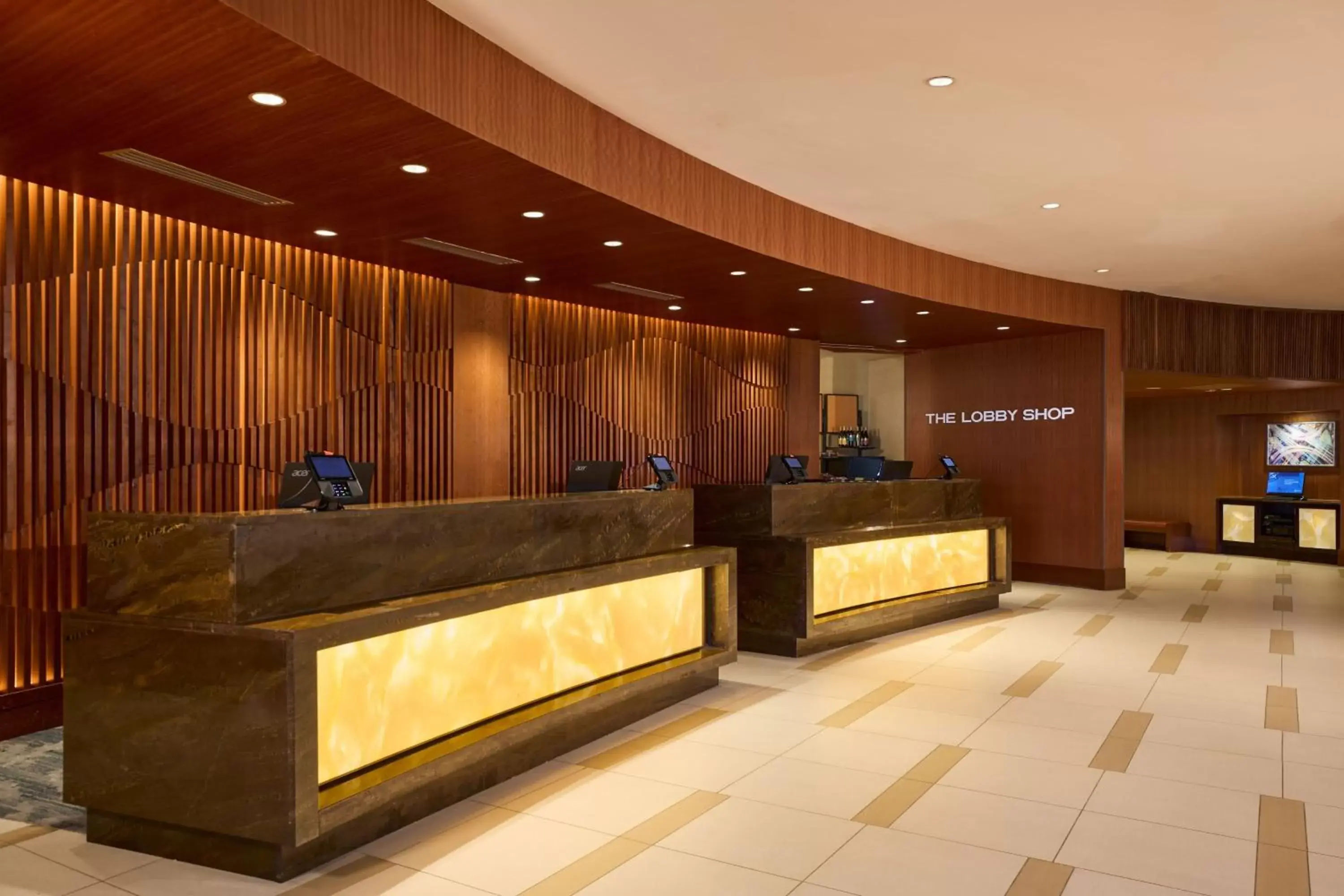 Lobby or reception, Lobby/Reception in Marriott Chicago O’Hare