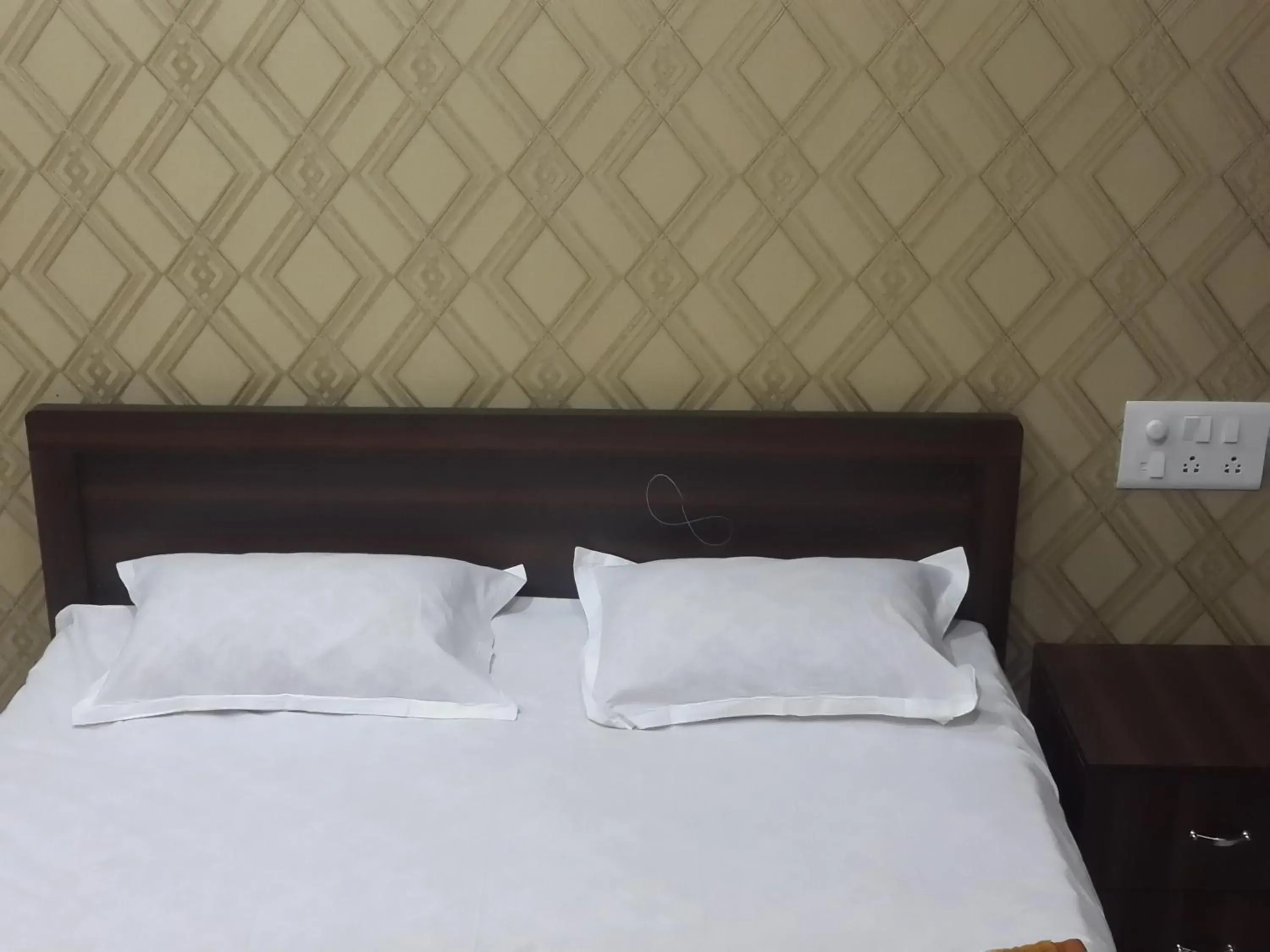 Bed in Hotel Holiday Era