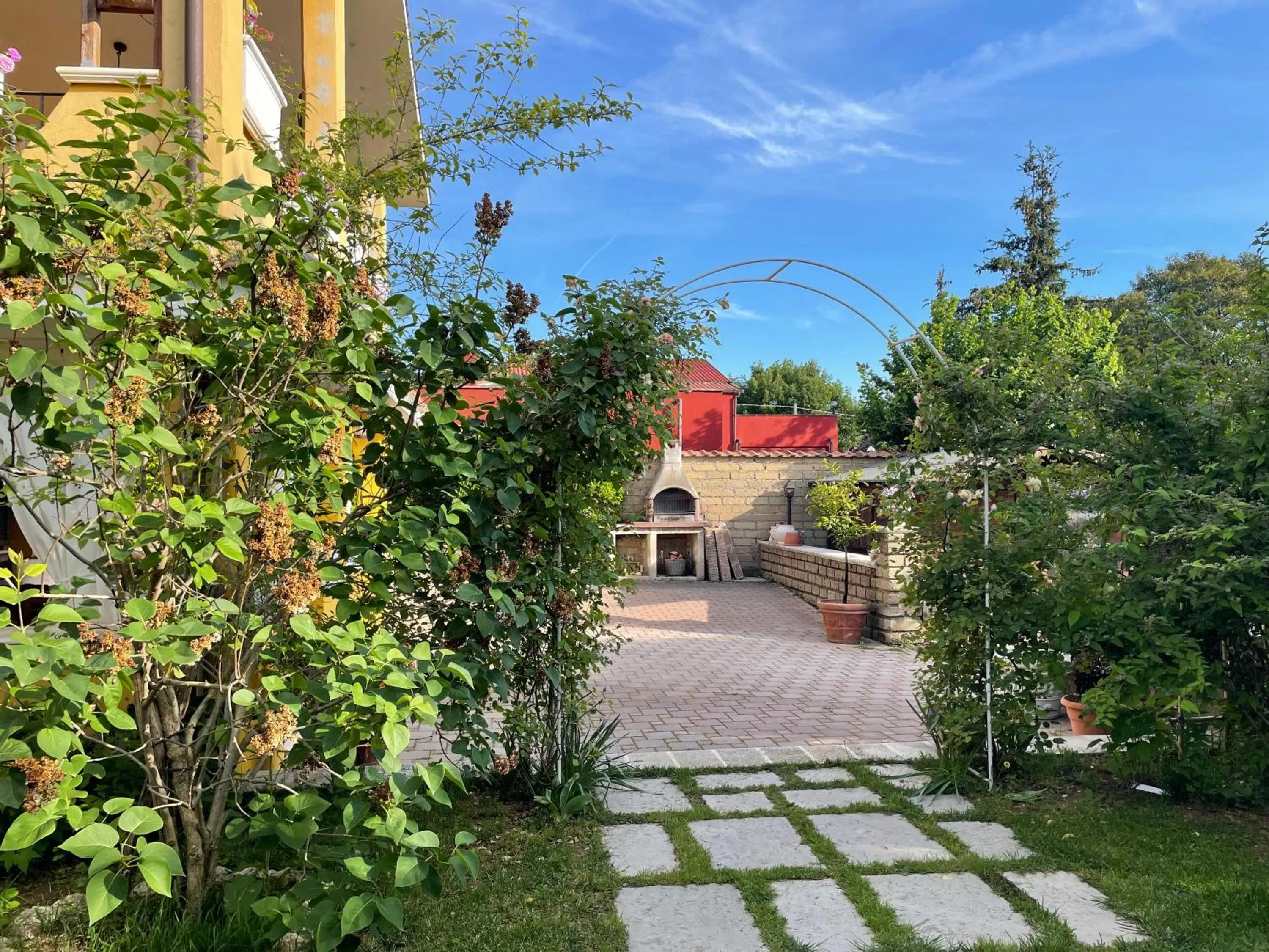 BBQ facilities in Home Sweet Home