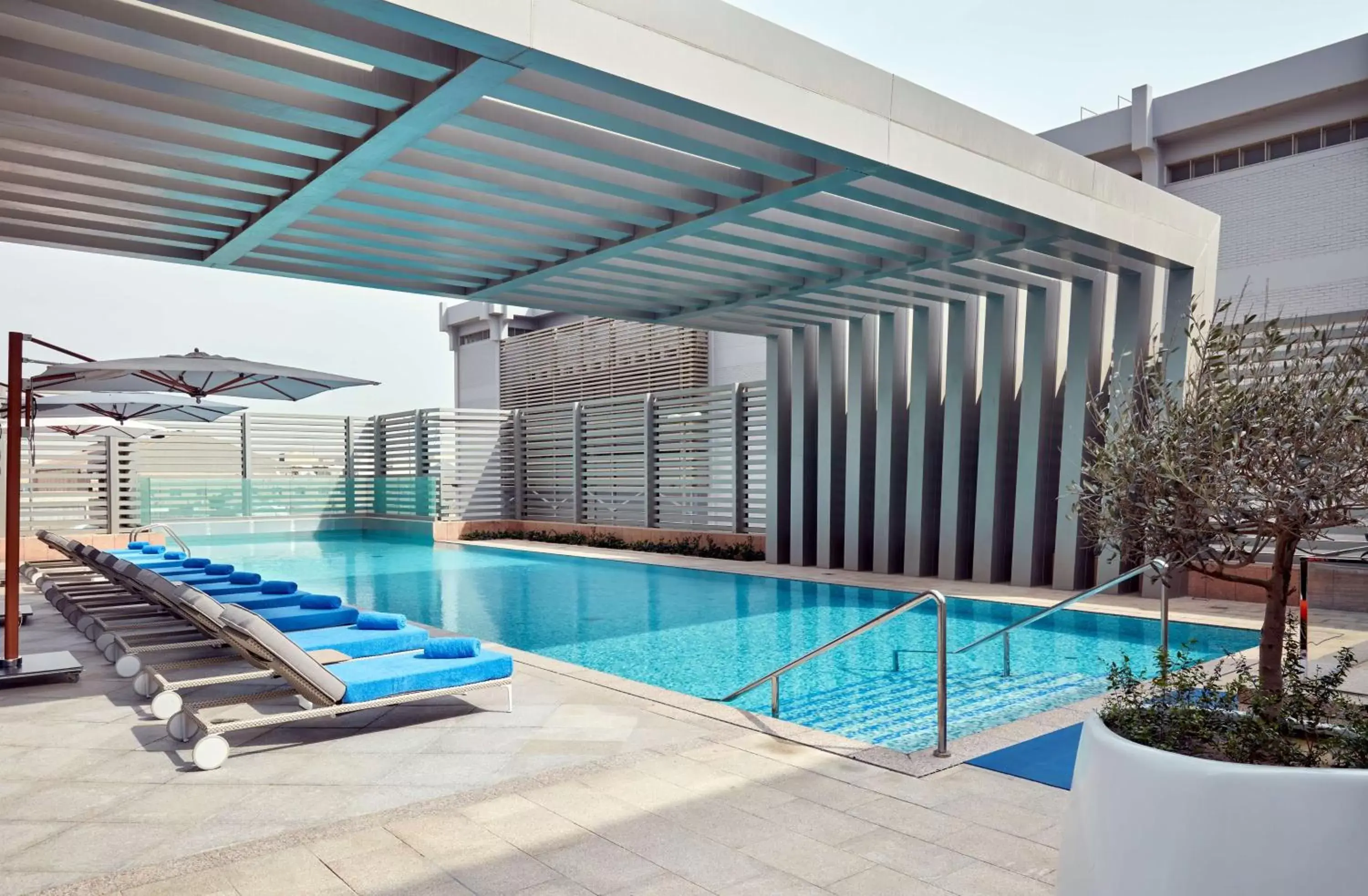 Pool view in Hilton Garden Inn Kuwait Pool view in Hilton Garden Inn Kuwait